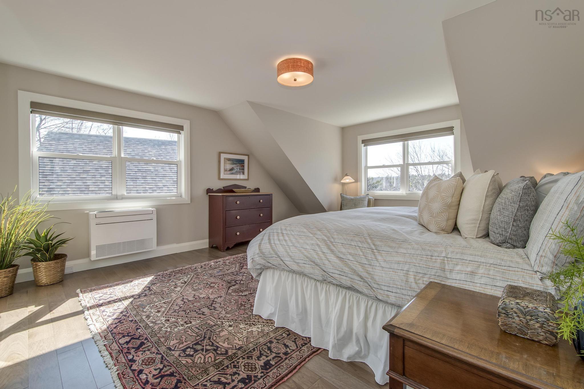 $1,350,000.00: 28 Lake Charles Drive, Dartmouth
