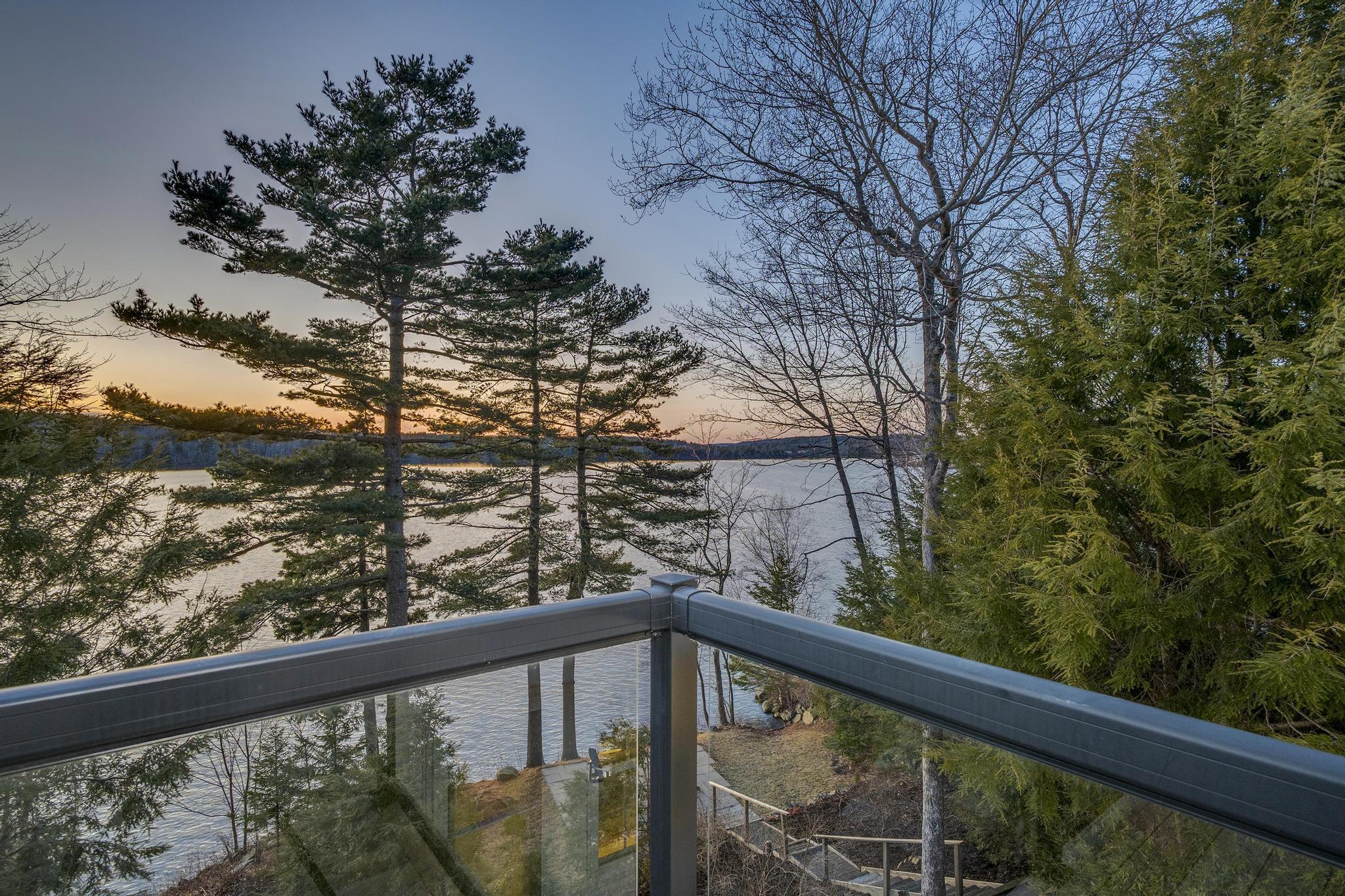 $1,350,000.00: 28 Lake Charles Drive, Dartmouth