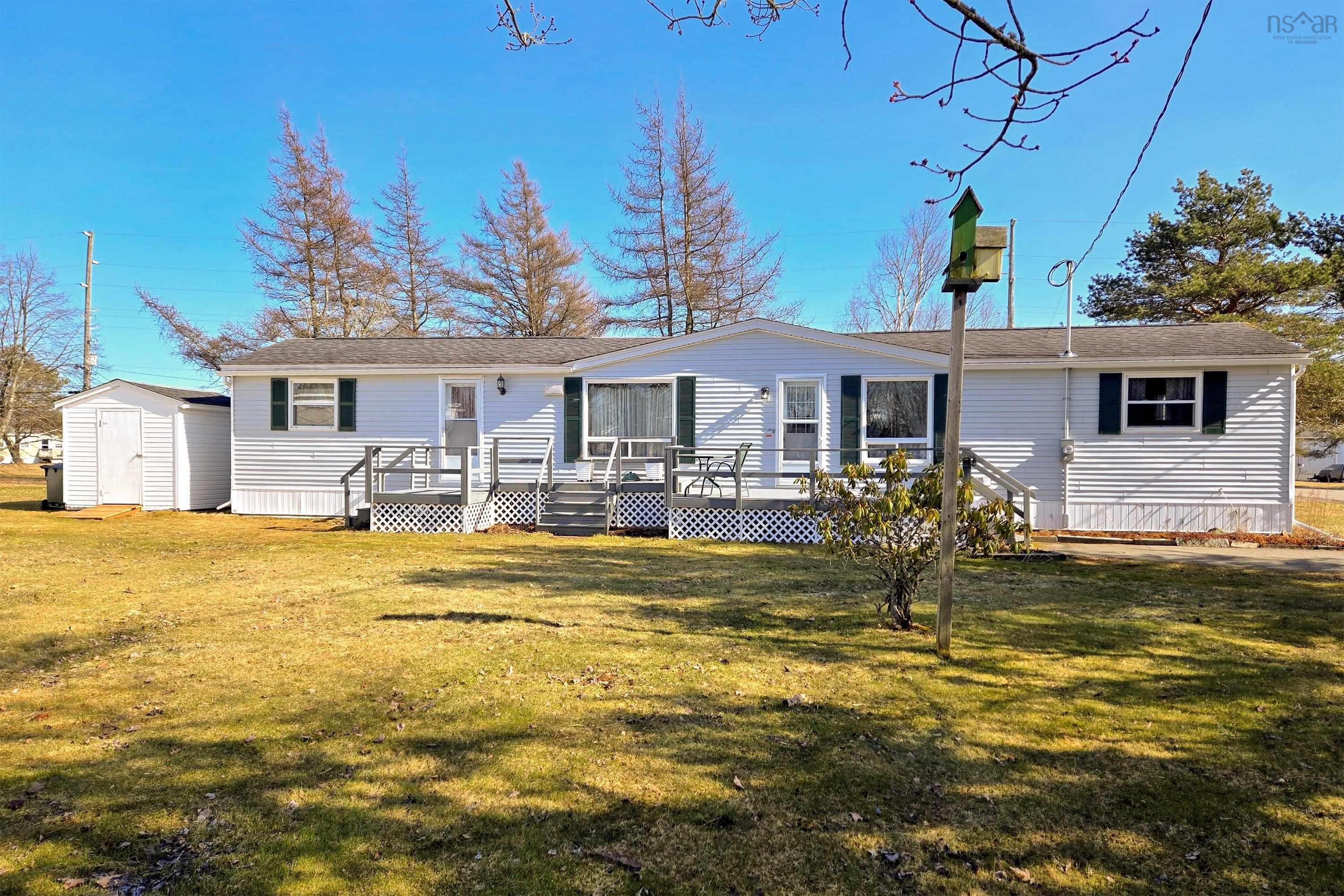 $174,900.00: 2 Lorne Crescent, Amherst
