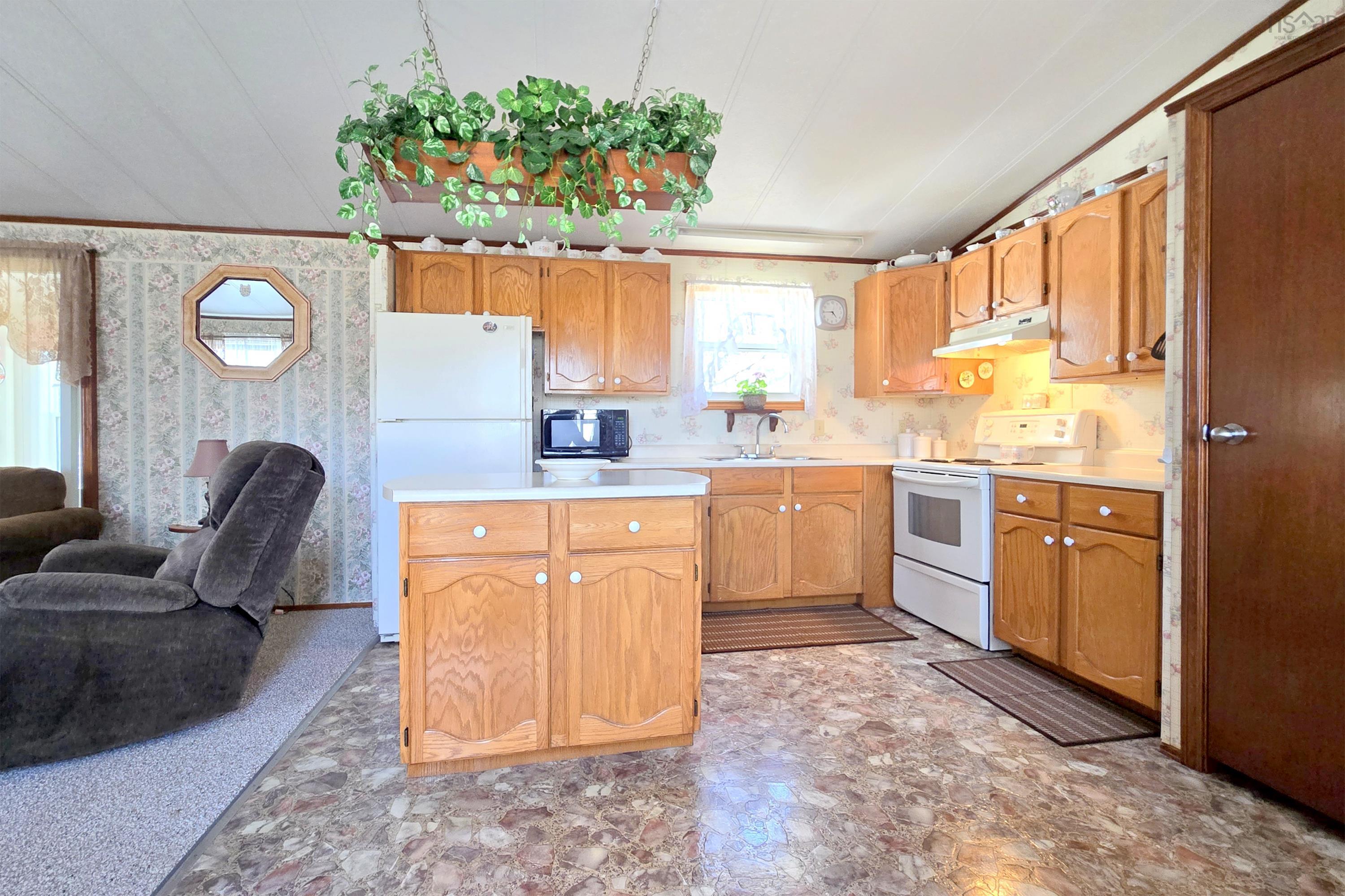$174,900.00: 2 Lorne Crescent, Amherst