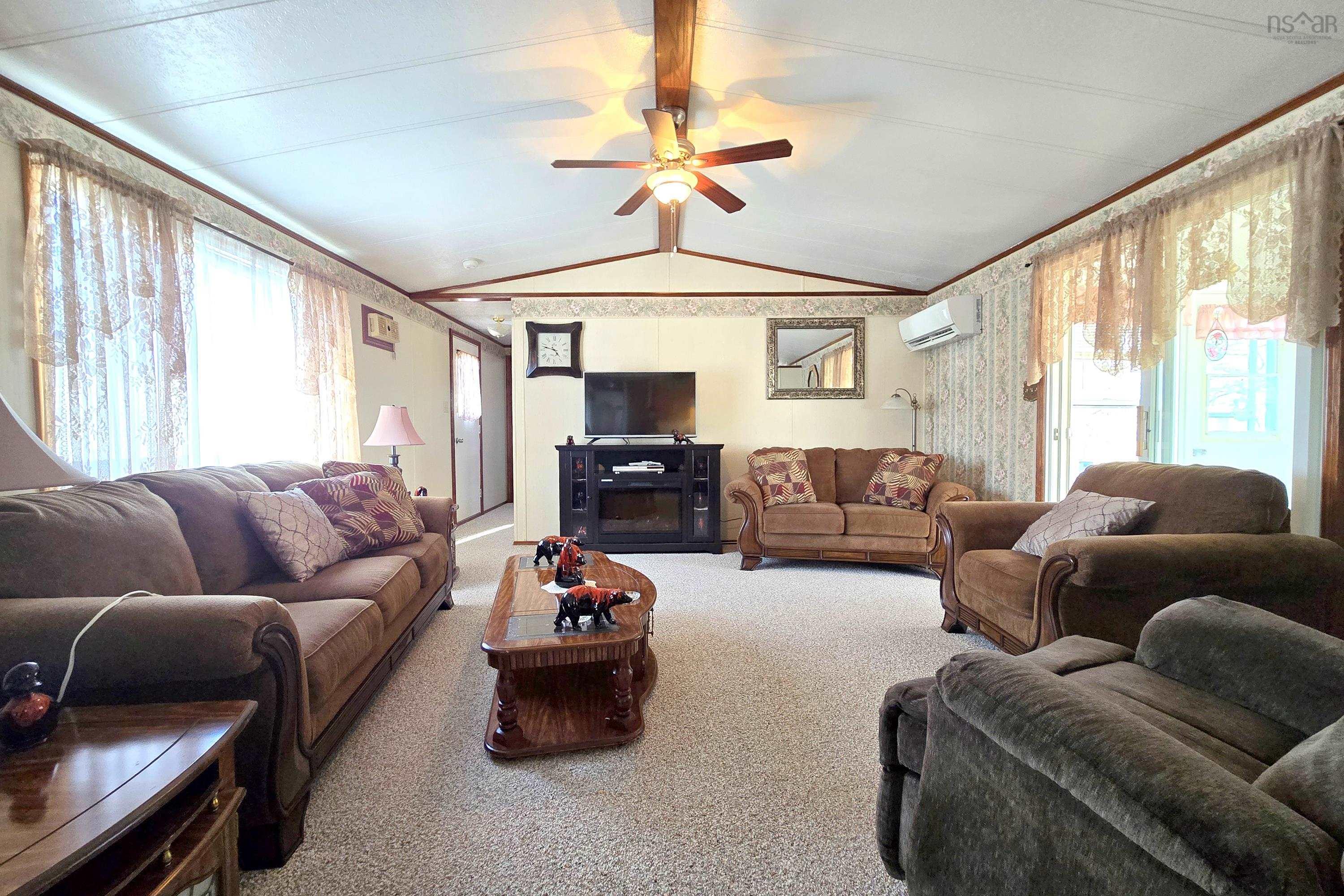 $174,900.00: 2 Lorne Crescent, Amherst