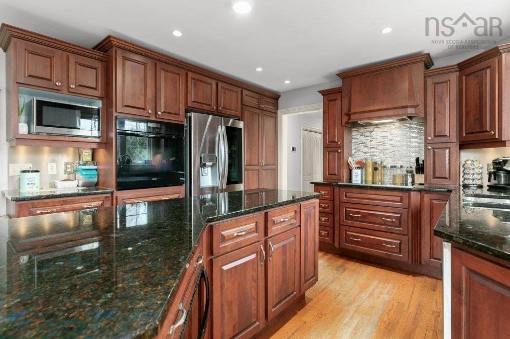 $659,000.00: 7 Kimberley Crescent, Dartmouth