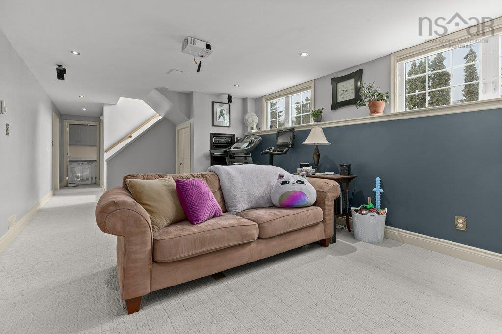 $659,000.00: 7 Kimberley Crescent, Dartmouth