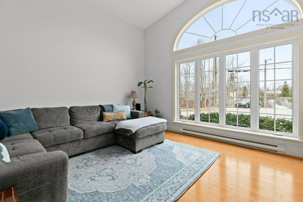 $659,000.00: 7 Kimberley Crescent, Dartmouth