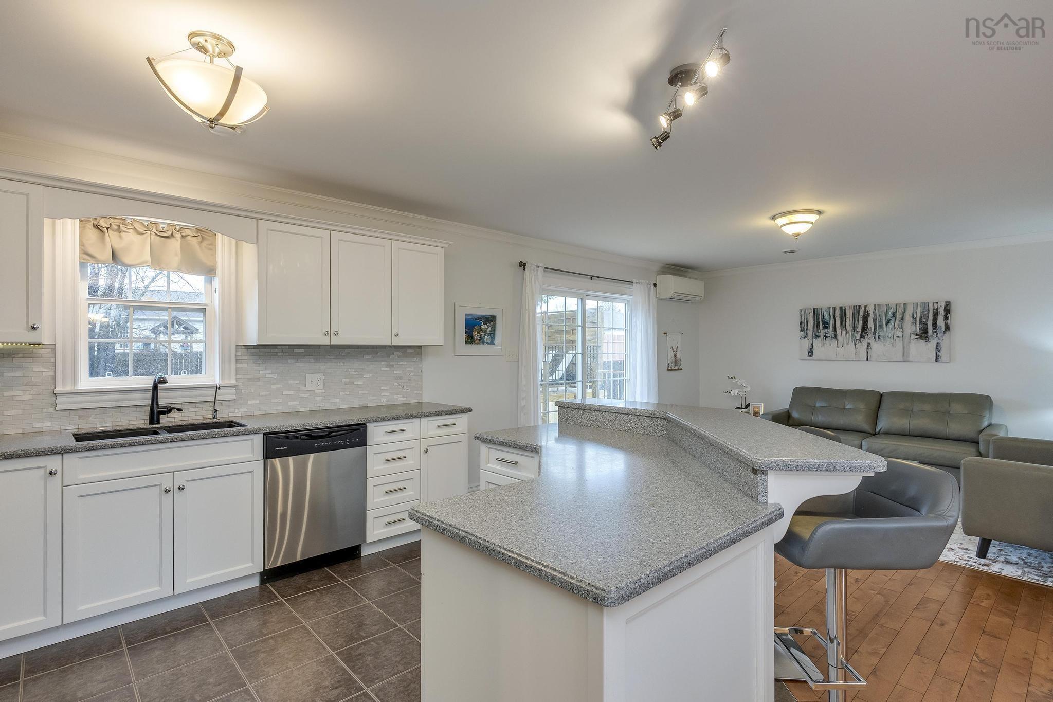 $619,900.00: 35 Acorn Lane, Kingston