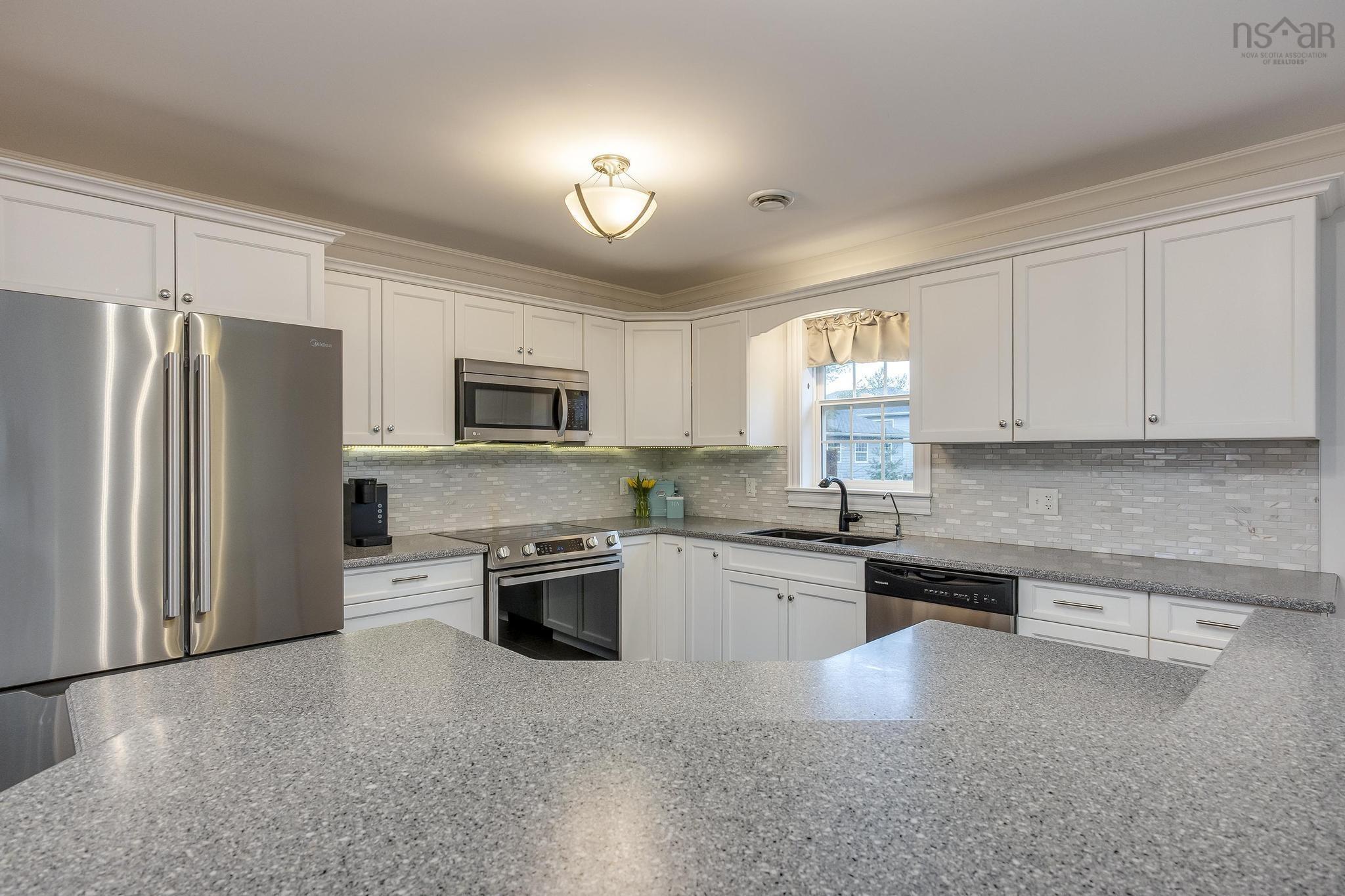 $619,900.00: 35 Acorn Lane, Kingston
