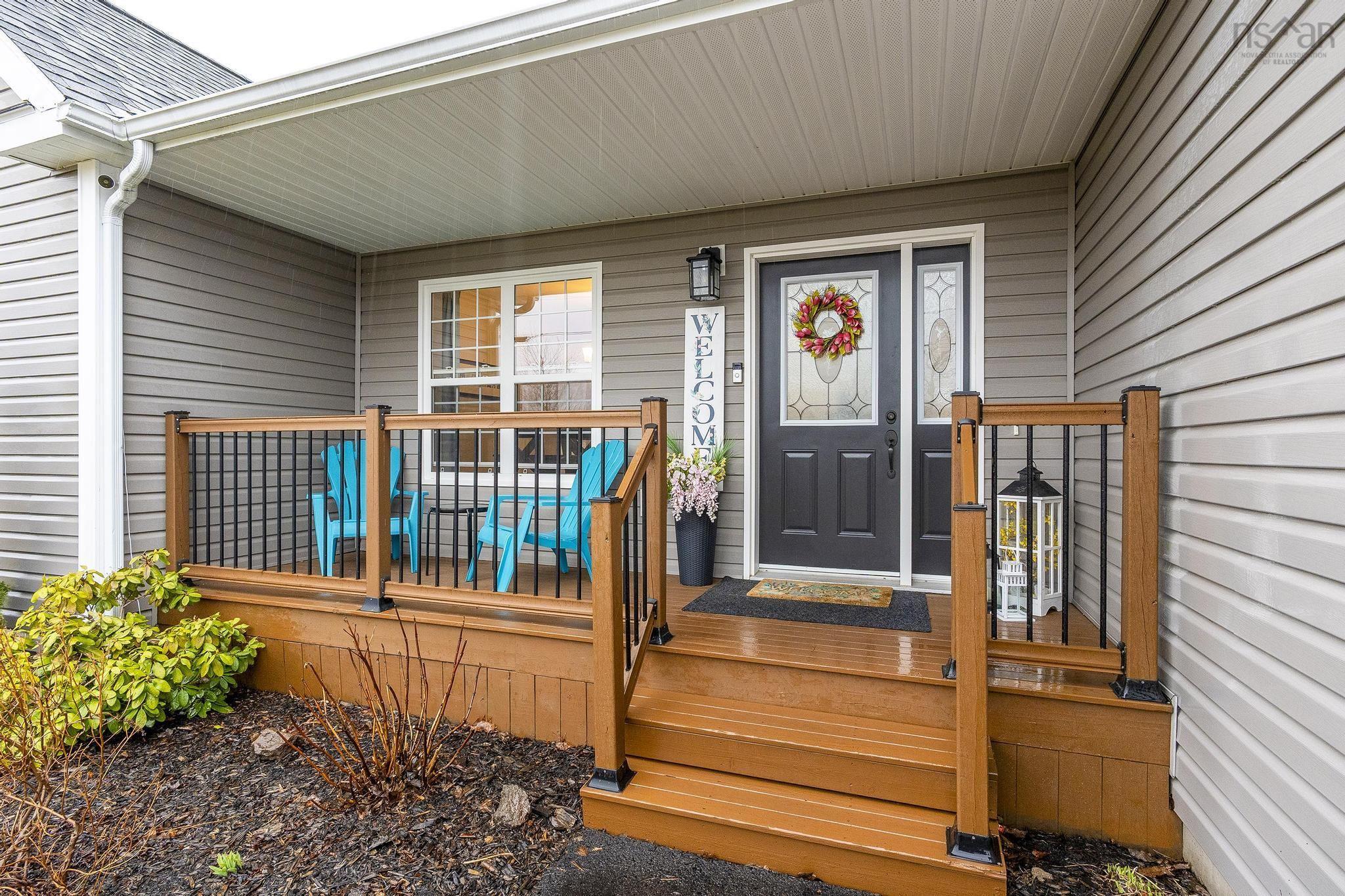$619,900.00: 35 Acorn Lane, Kingston