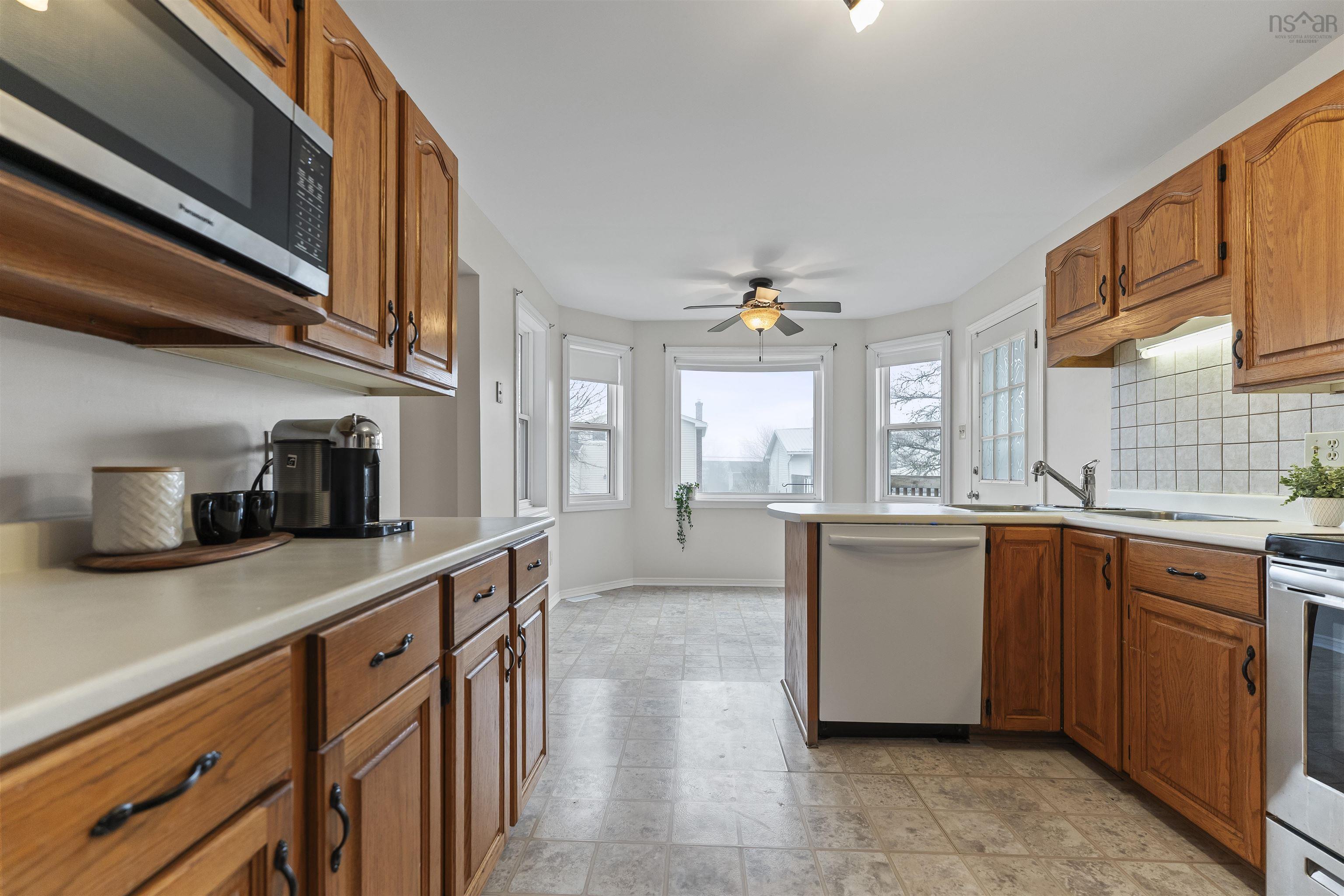 $529,900.00: 58 Willowdale Drive, Dartmouth