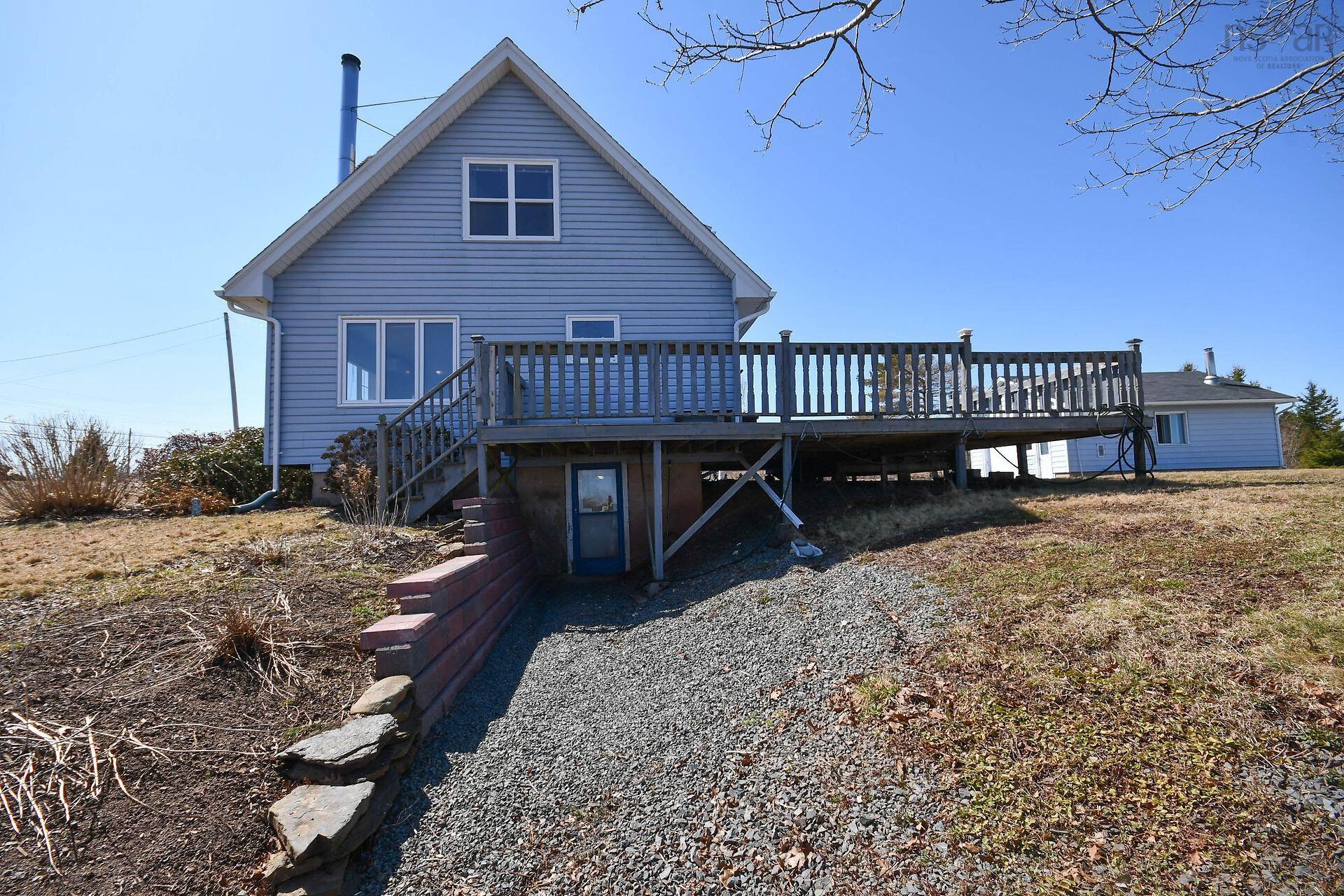 $399,900.00: 6125 Highway 215, Cheverie