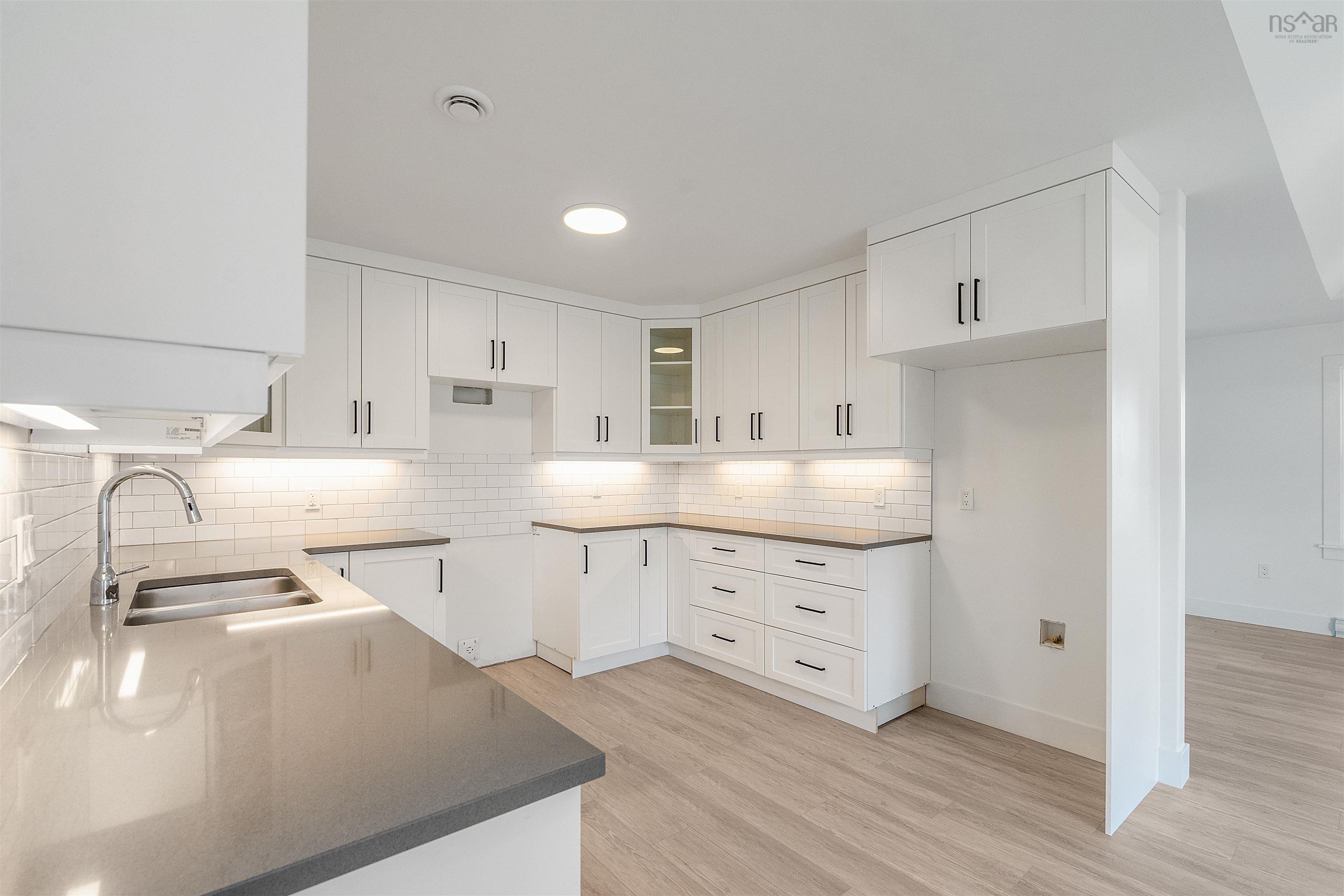 $640,000.00: 8 Elizabeth Avenue, Garlands Crossing