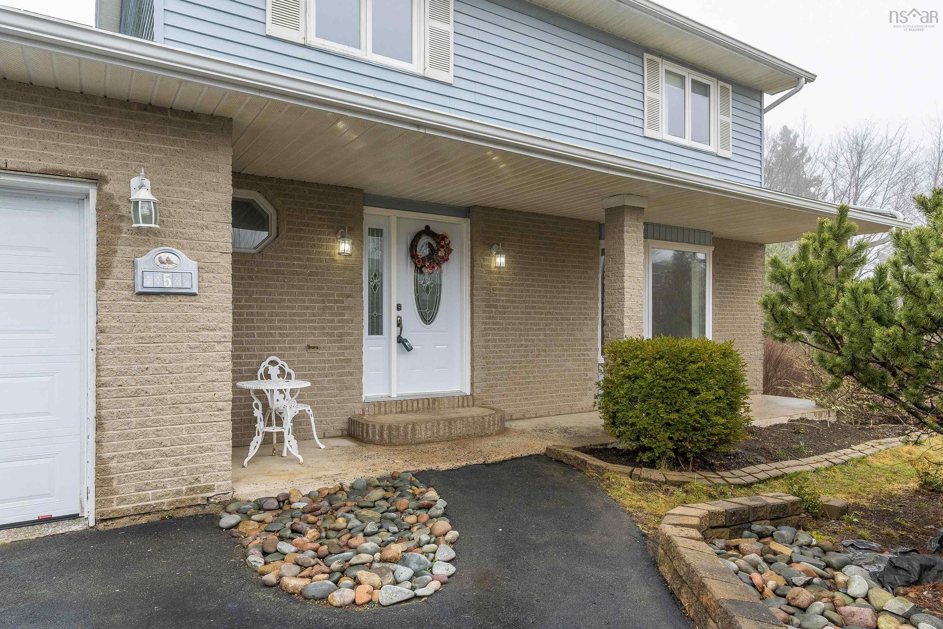 $649,000.00: 5 Dorothea Drive, Dartmouth