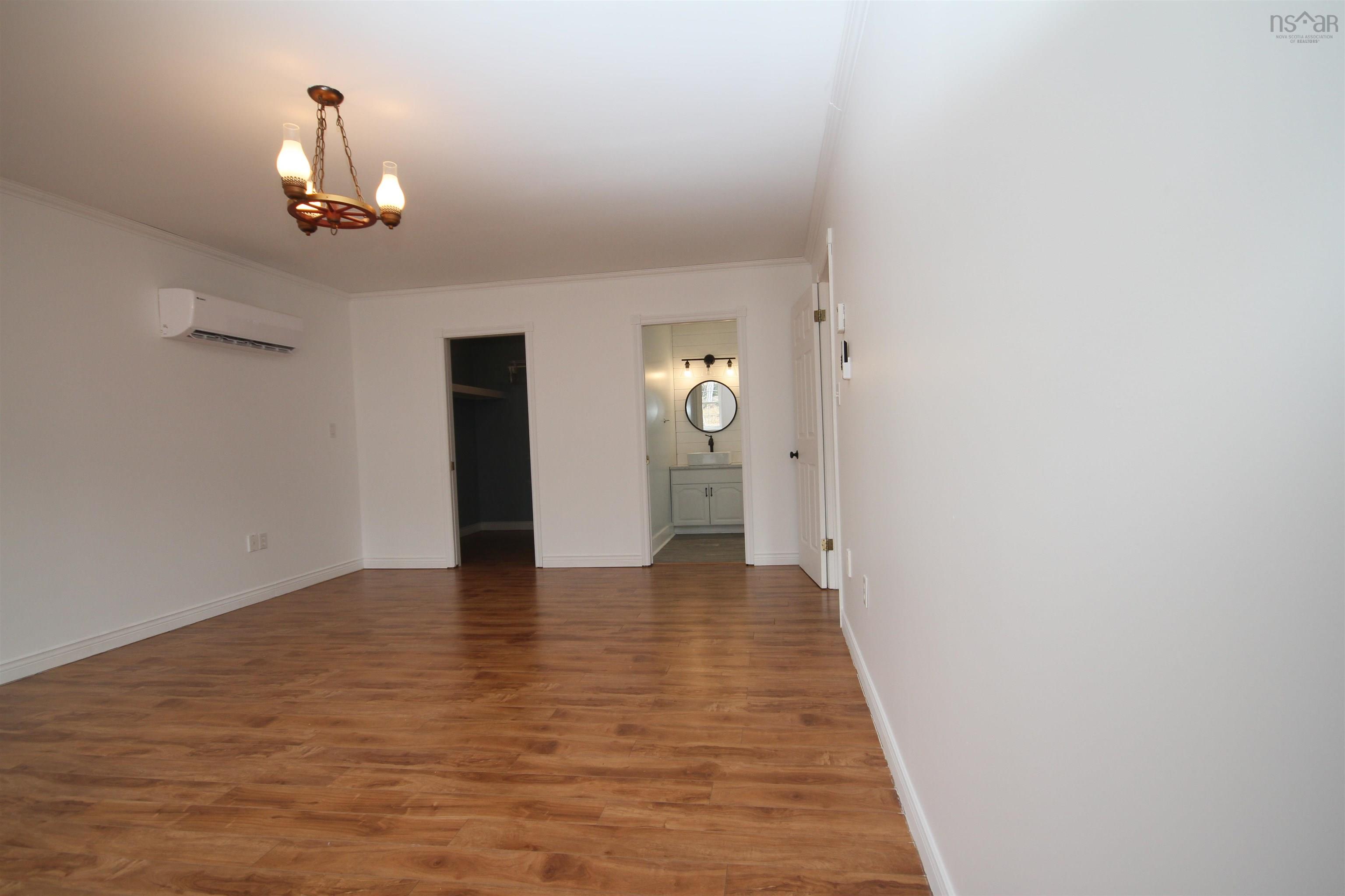 $549,000.00: 32 Bay Street, French Cove