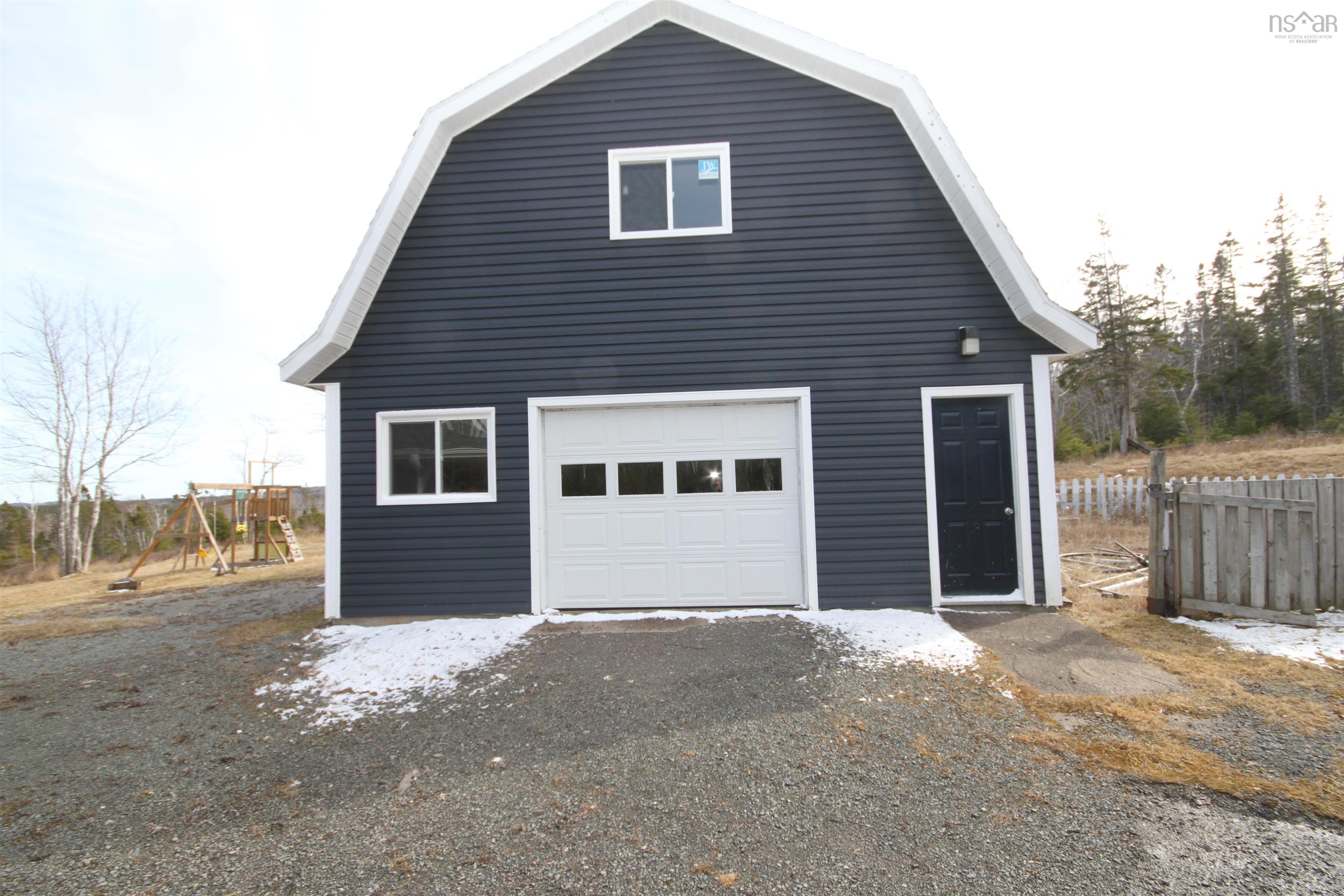 $549,000.00: 32 Bay Street, French Cove