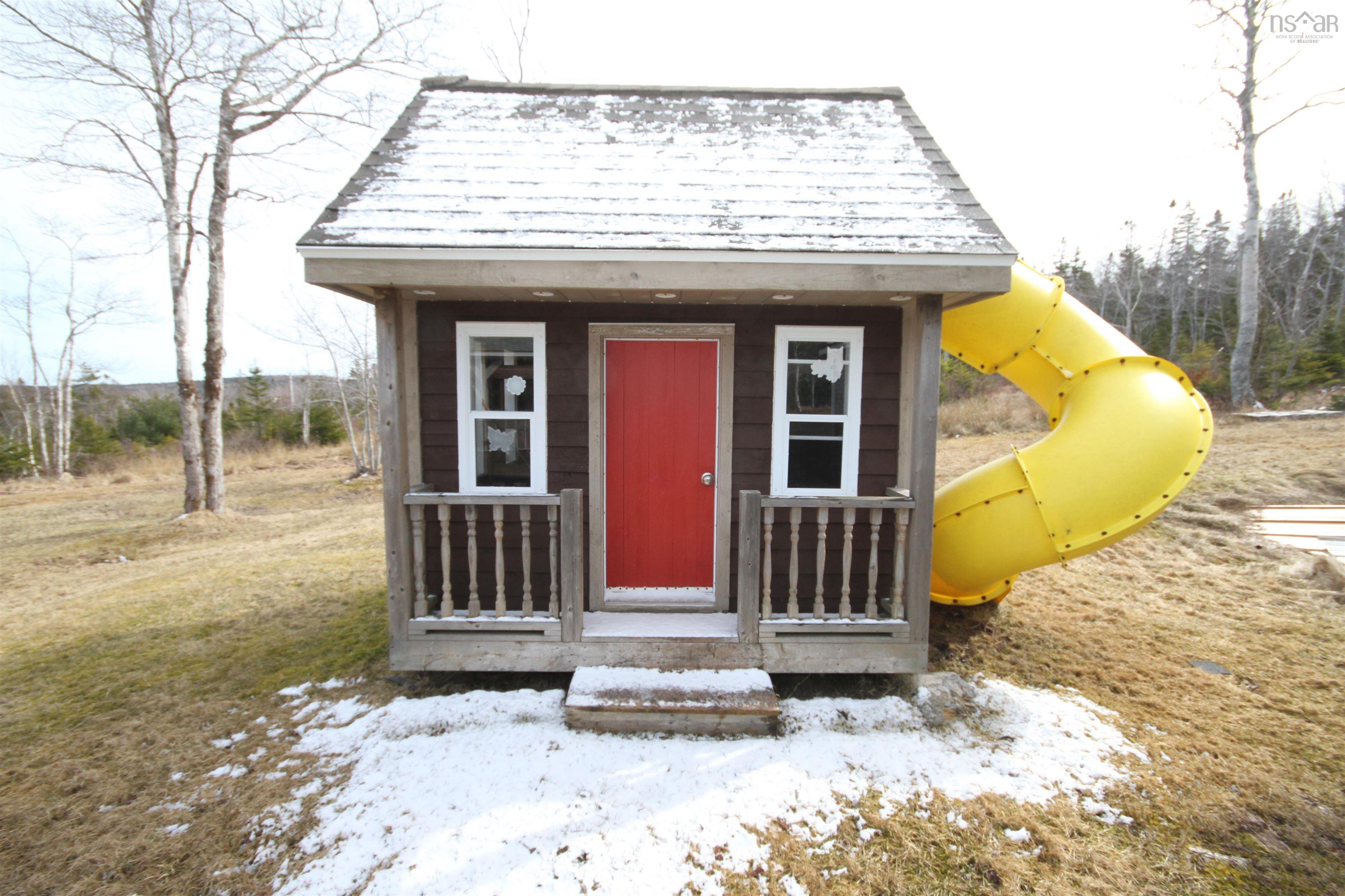 $549,000.00: 32 Bay Street, French Cove