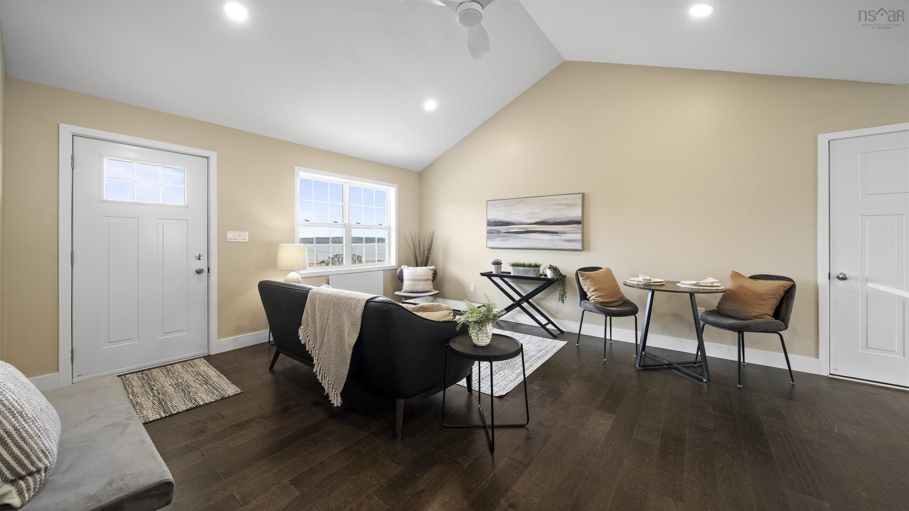 $418,900.00: 11 Lions Club Road, Fox Point