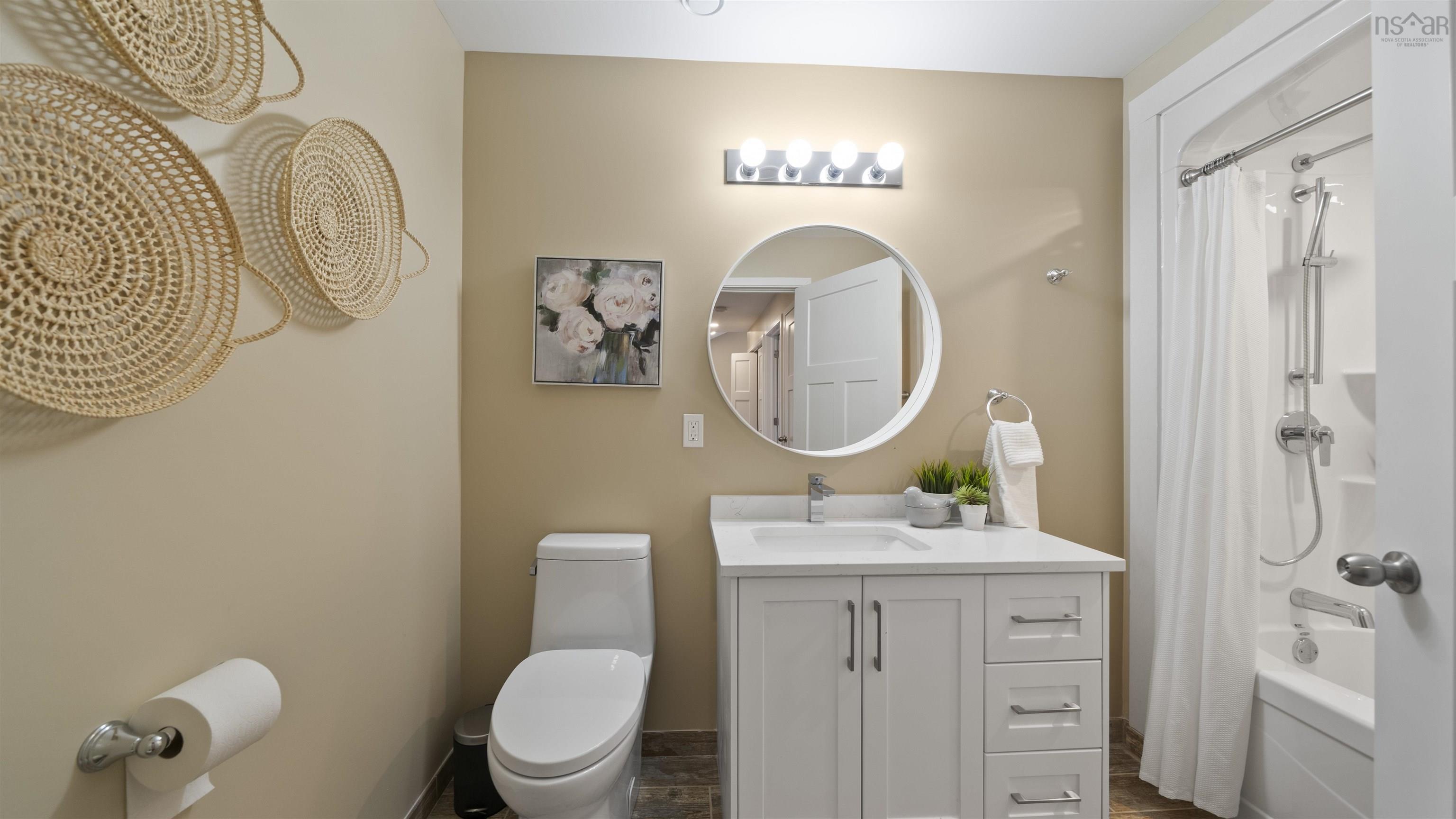 $418,900.00: 11 Lions Club Road, Fox Point