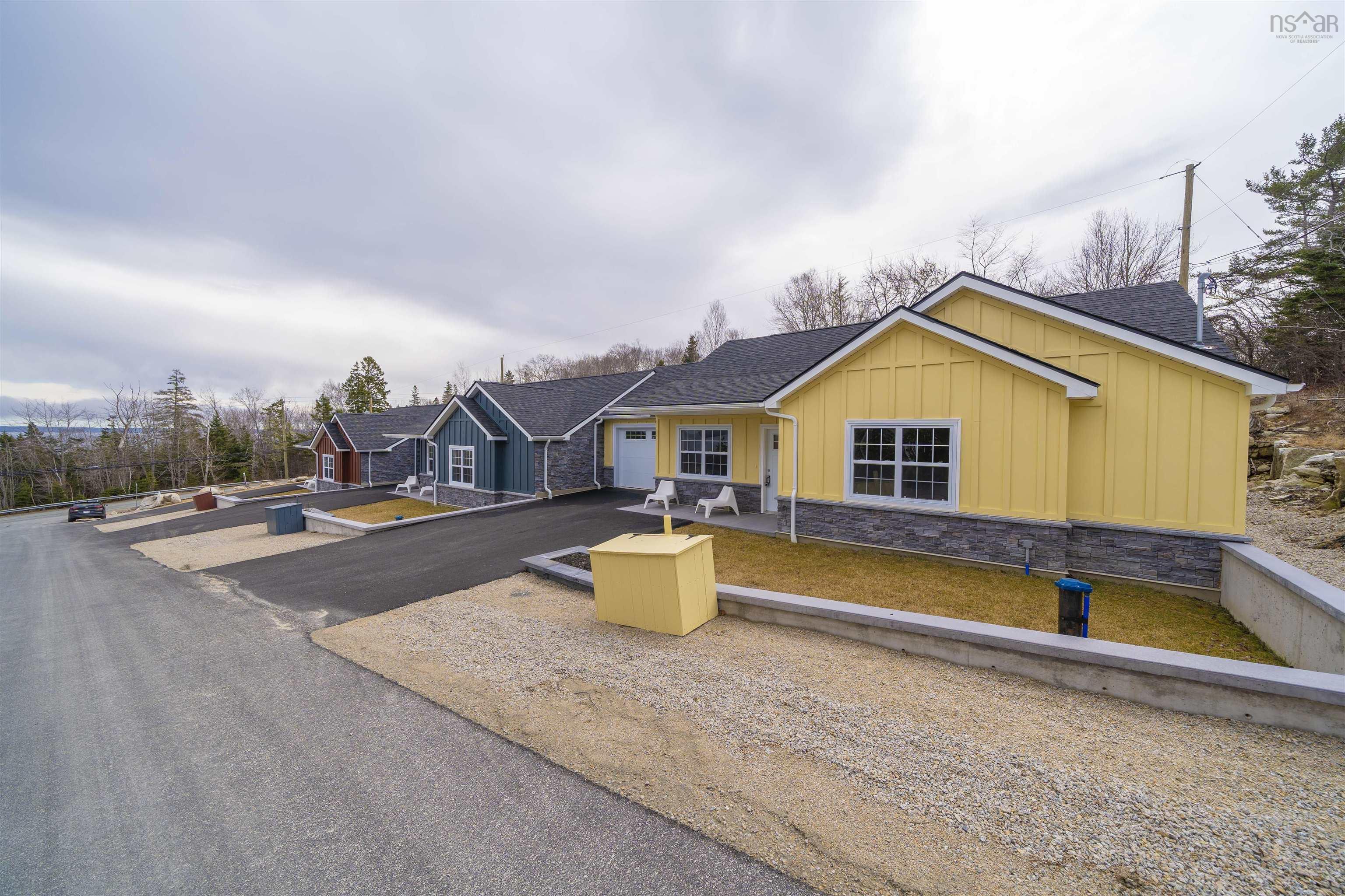 $418,900.00: 11 Lions Club Road, Fox Point