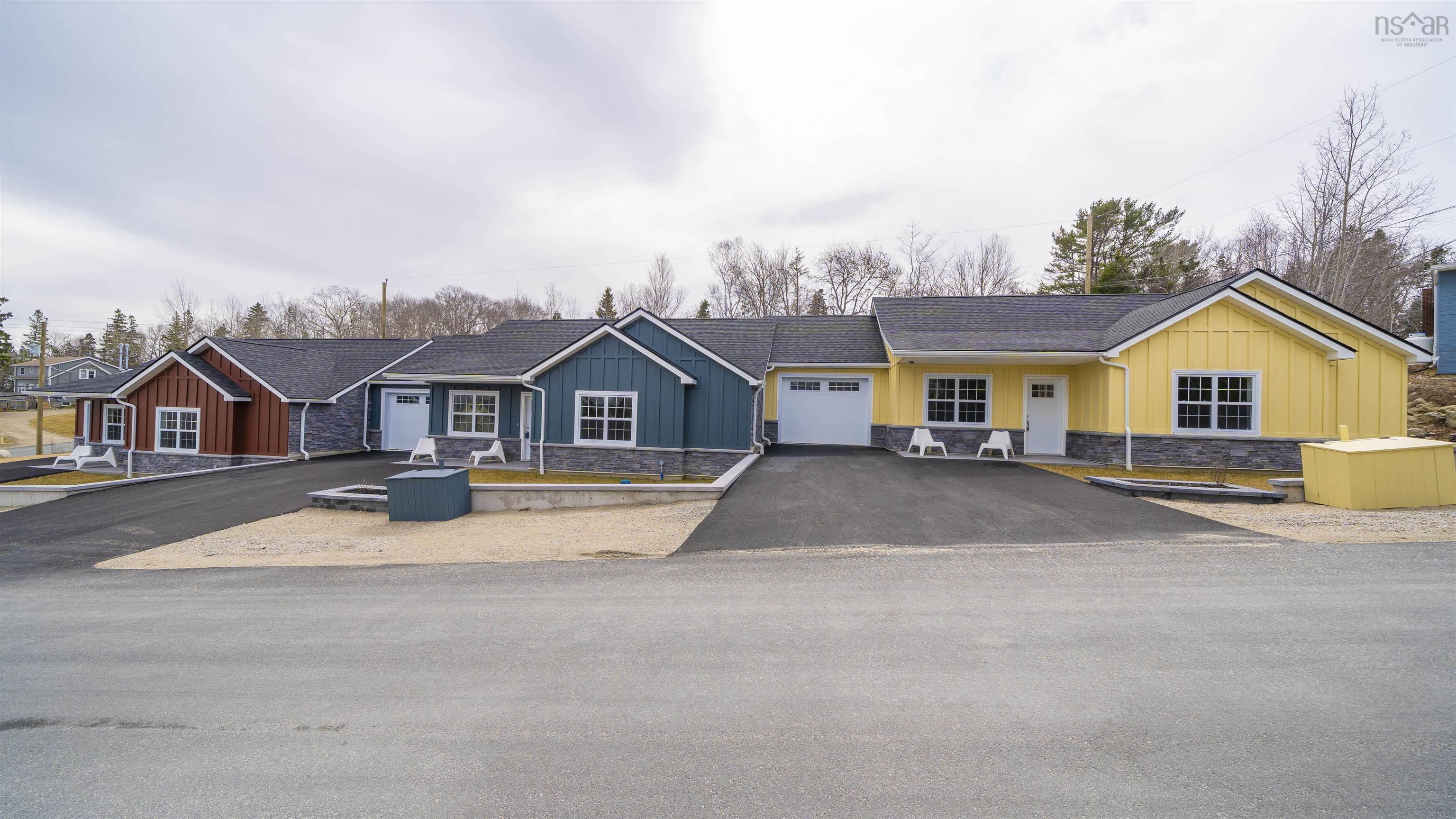 $418,900.00: 11 Lions Club Road, Fox Point