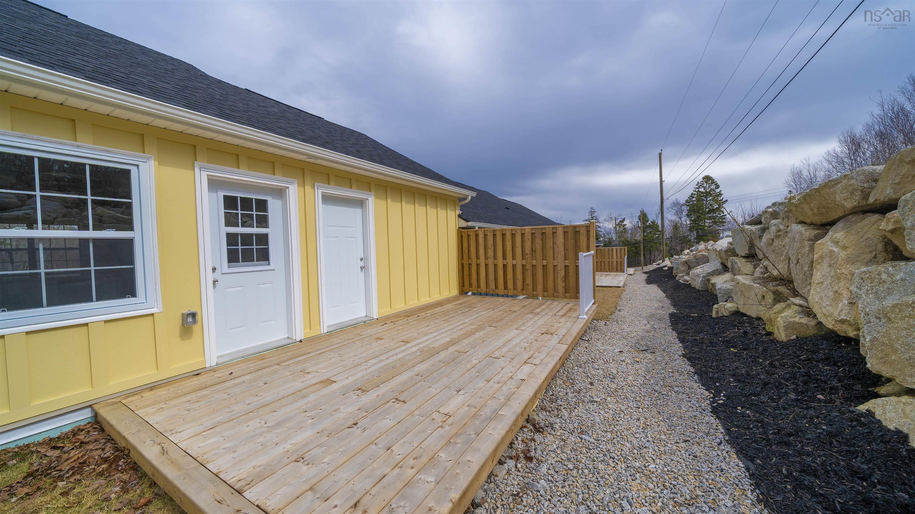 $418,900.00: 11 Lions Club Road, Fox Point