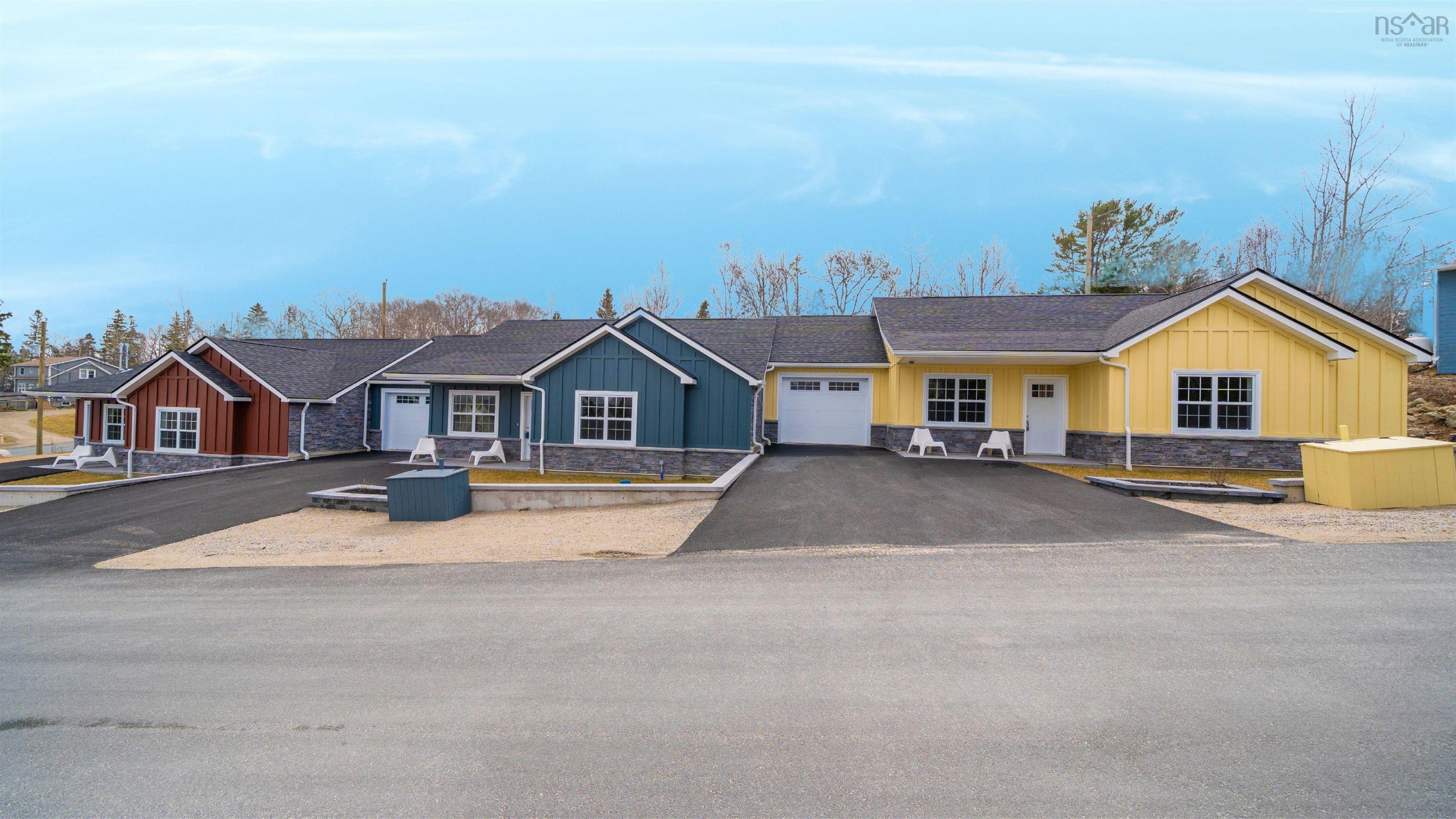 $418,900.00: 11 Lions Club Road, Fox Point