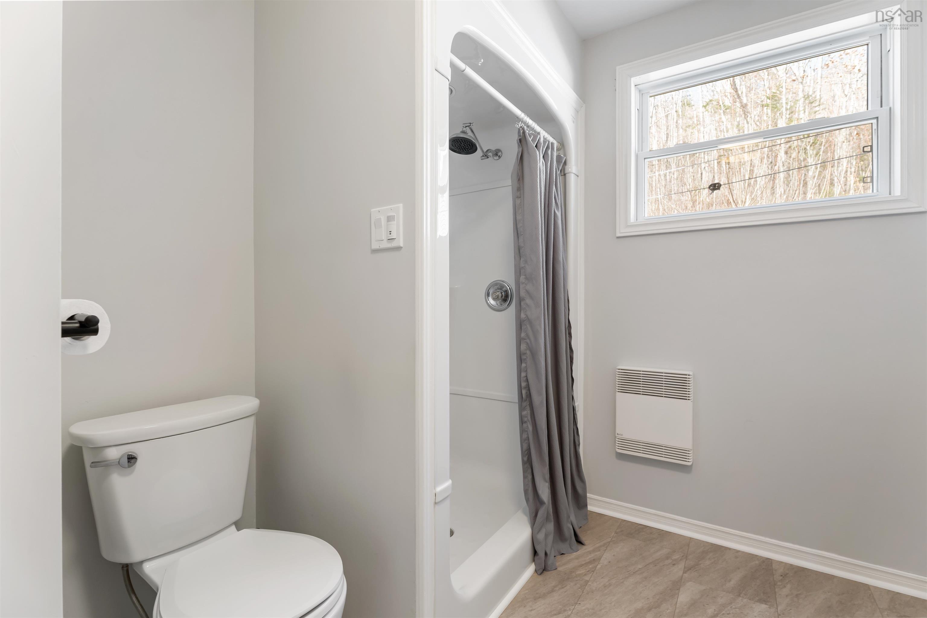 $499,900.00: 1689 White Rock Road, White Rock