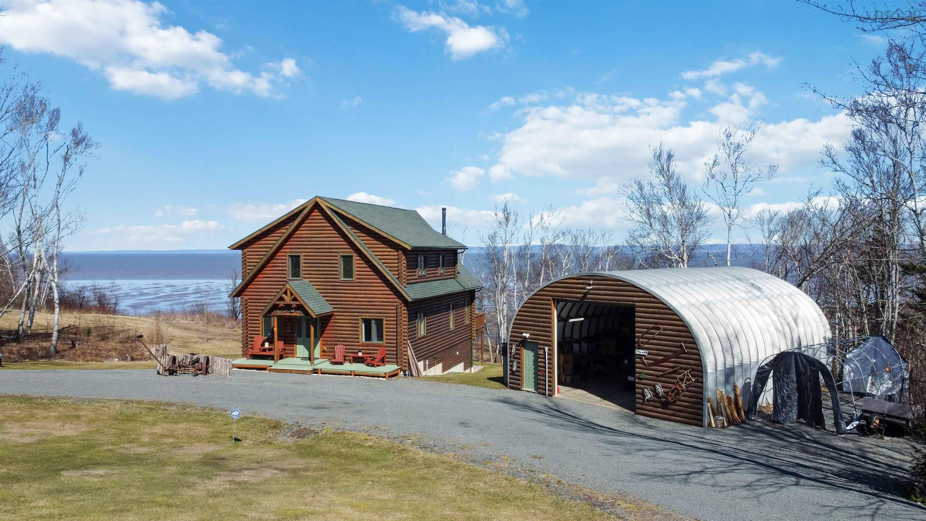 $799,900.00: 9 Karen Court, Cambridge