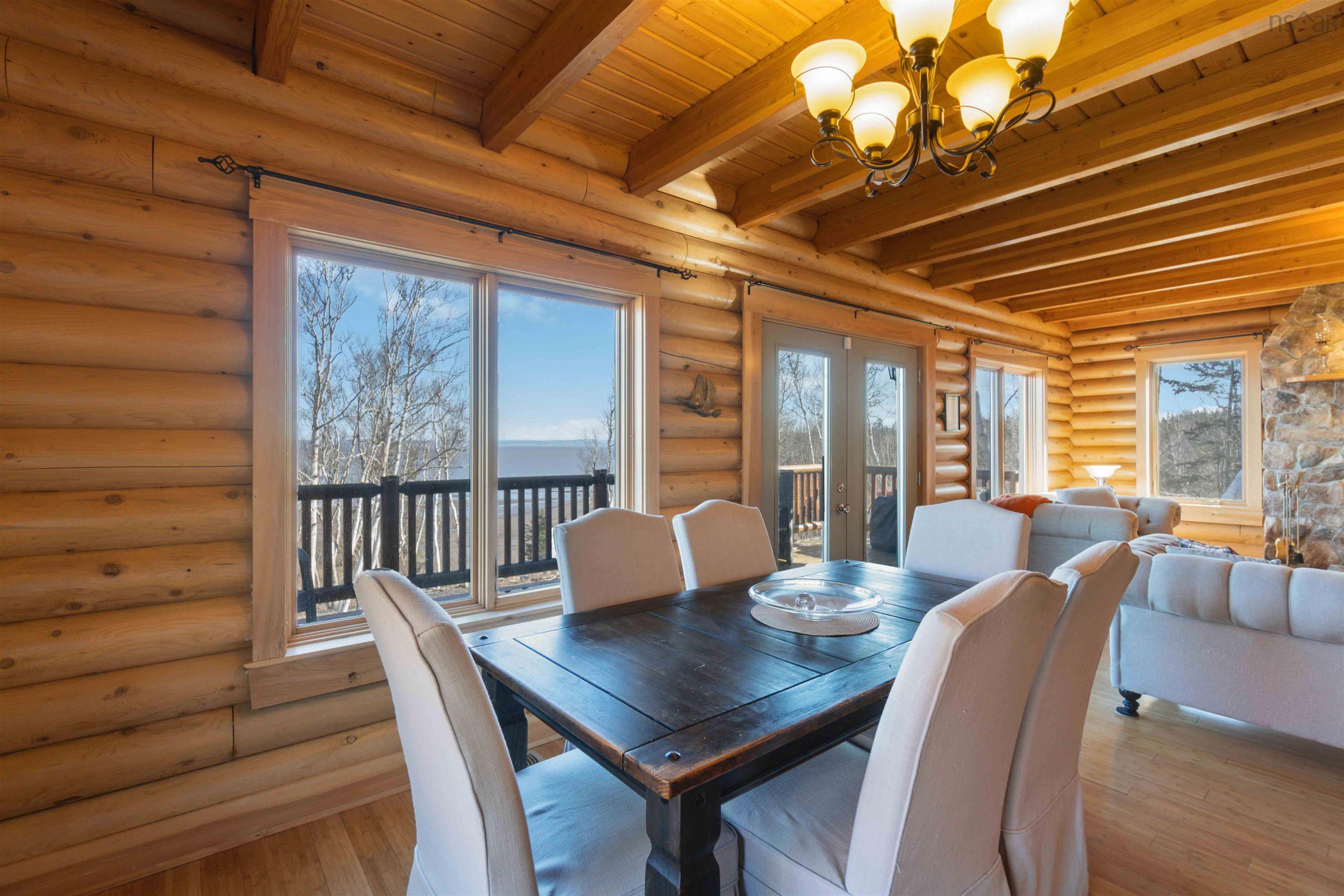 $799,900.00: 9 Karen Court, Cambridge