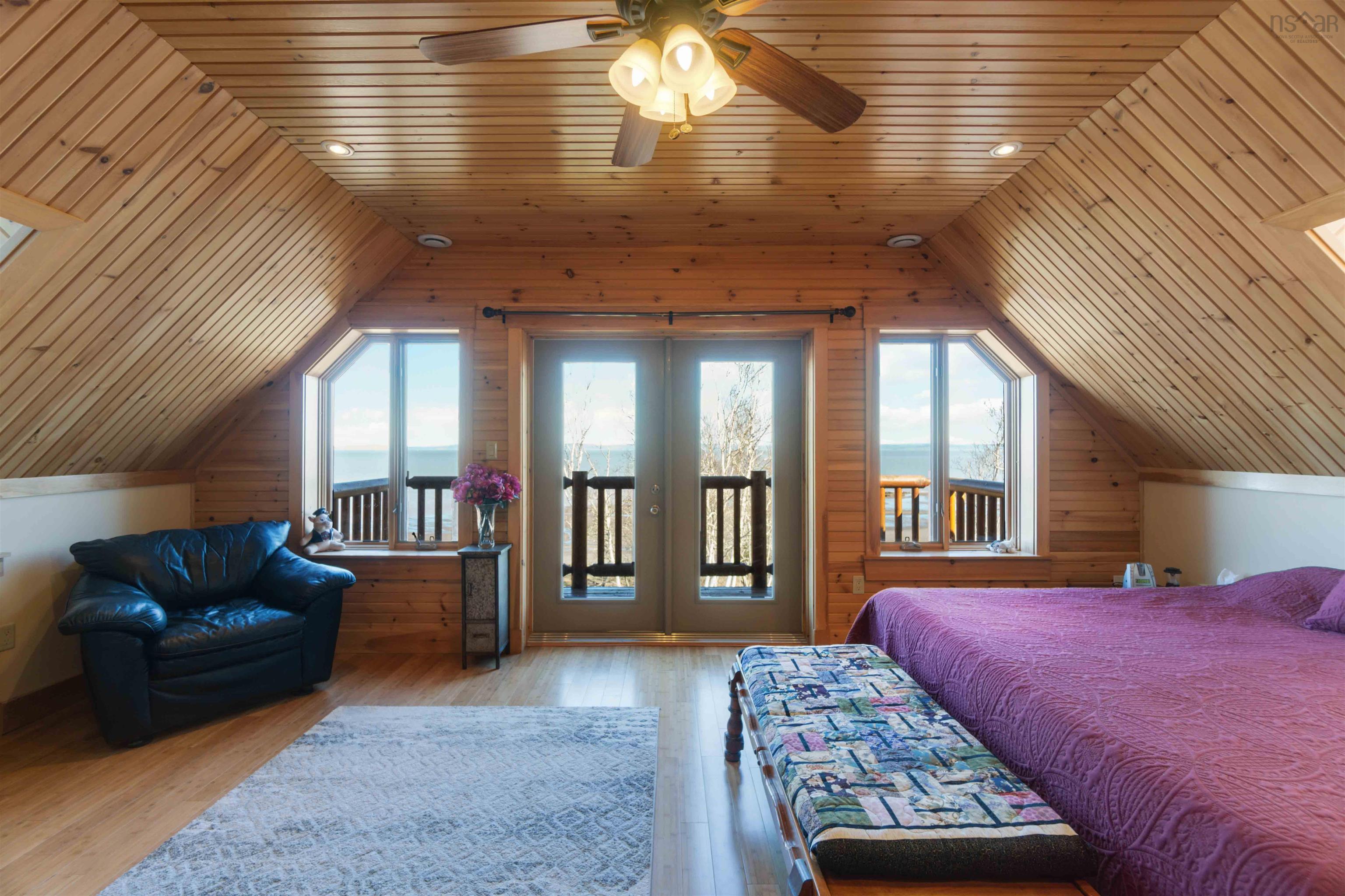 $799,900.00: 9 Karen Court, Cambridge