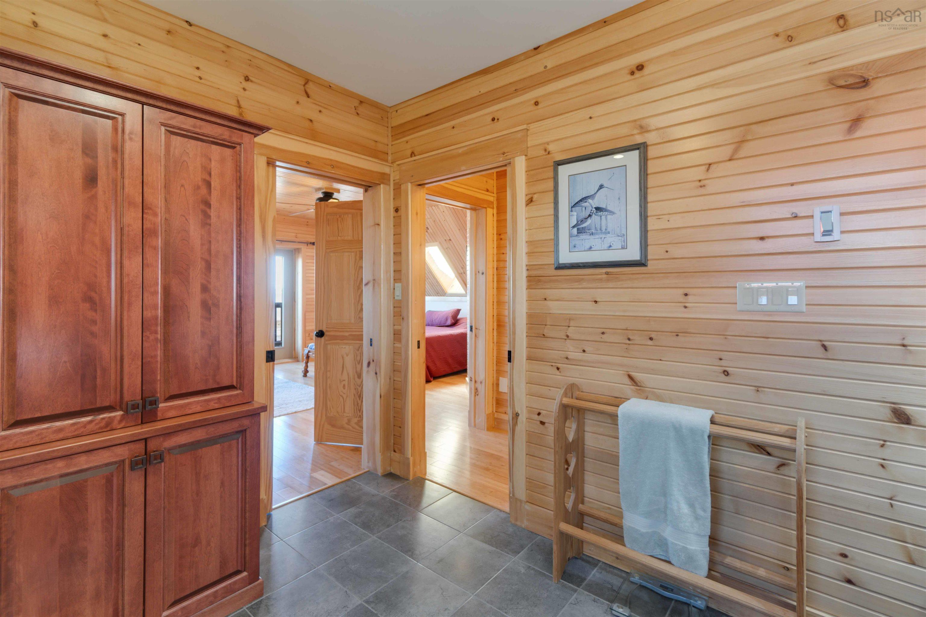 $799,900.00: 9 Karen Court, Cambridge