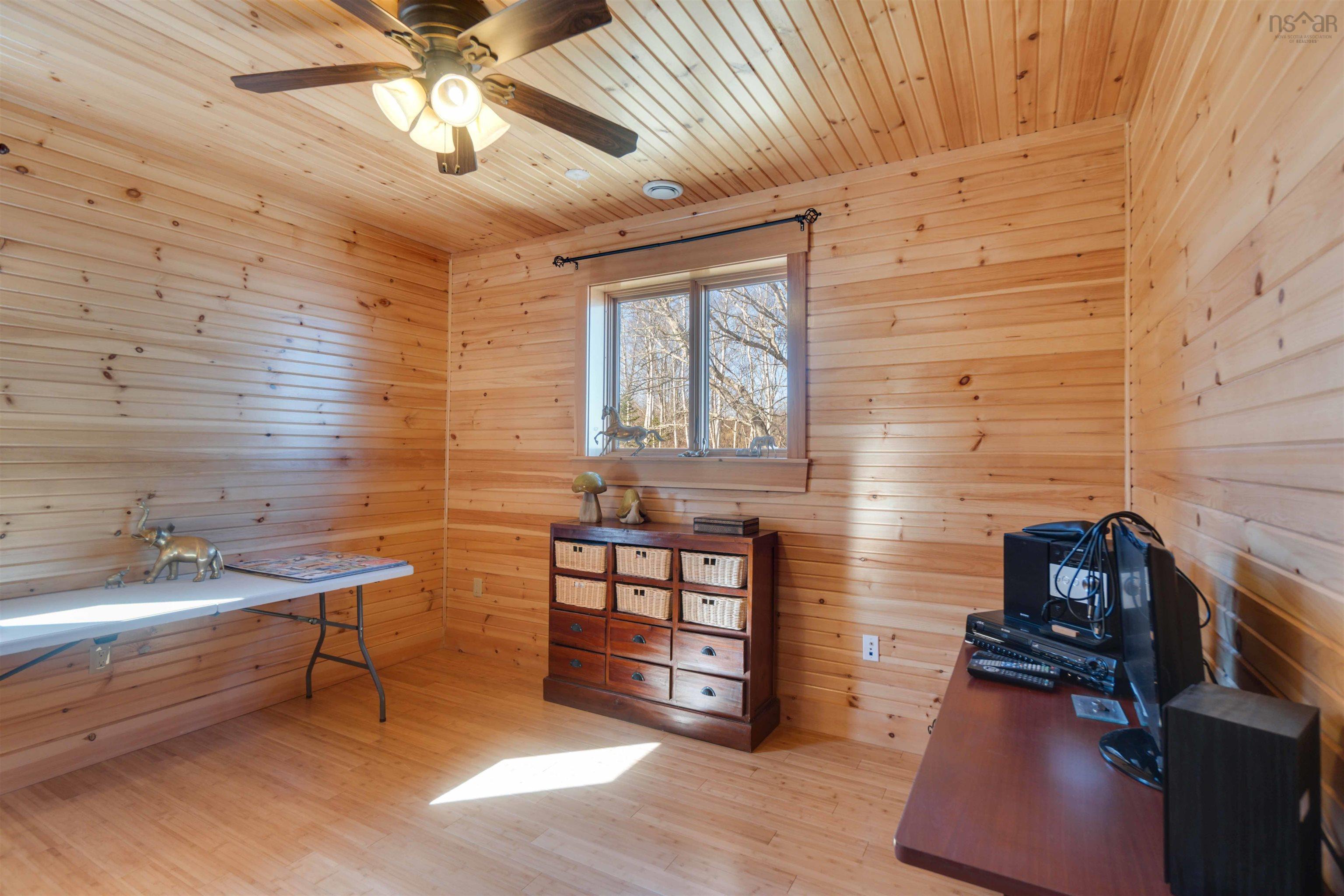 $799,900.00: 9 Karen Court, Cambridge