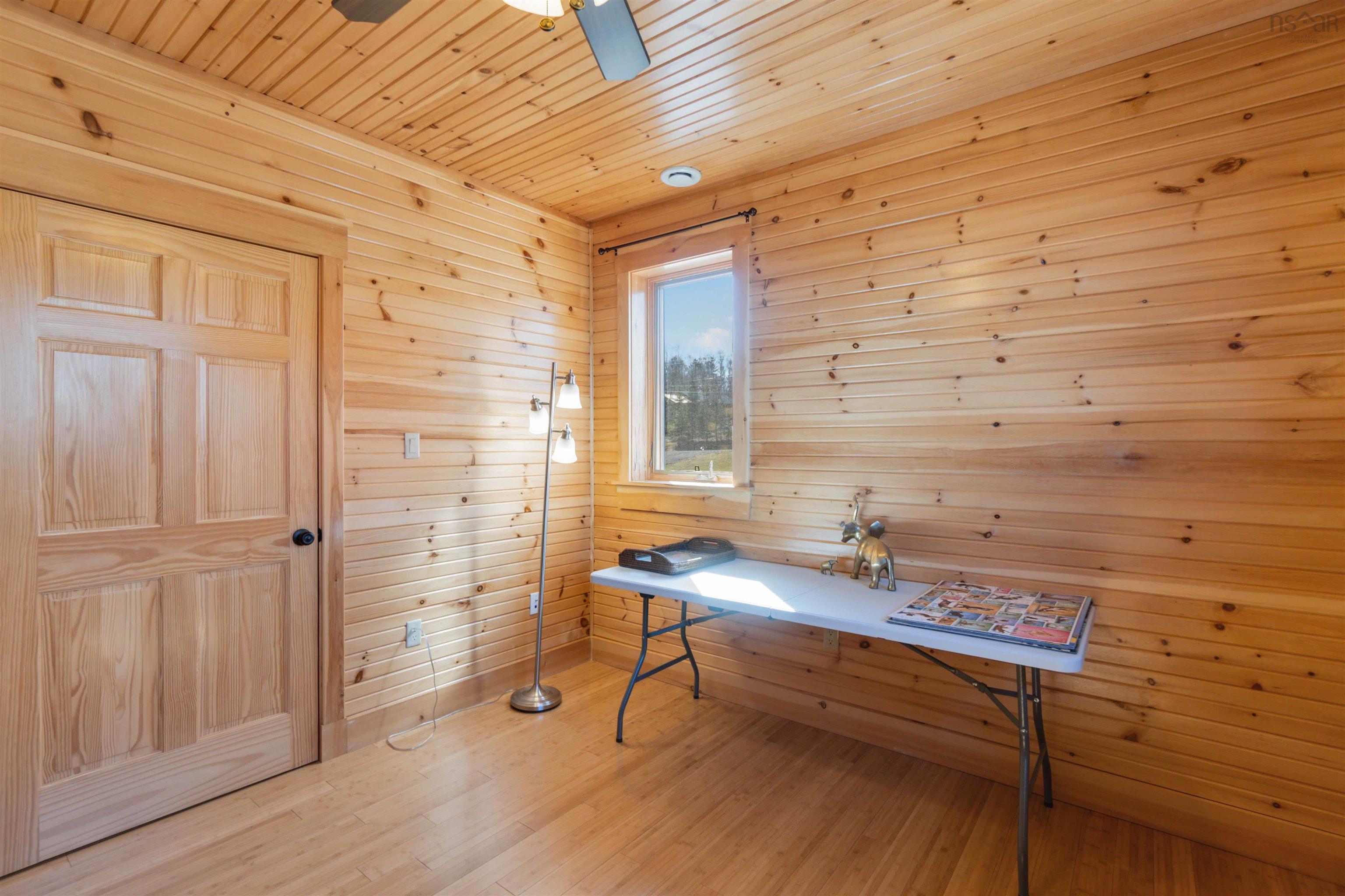 $799,900.00: 9 Karen Court, Cambridge