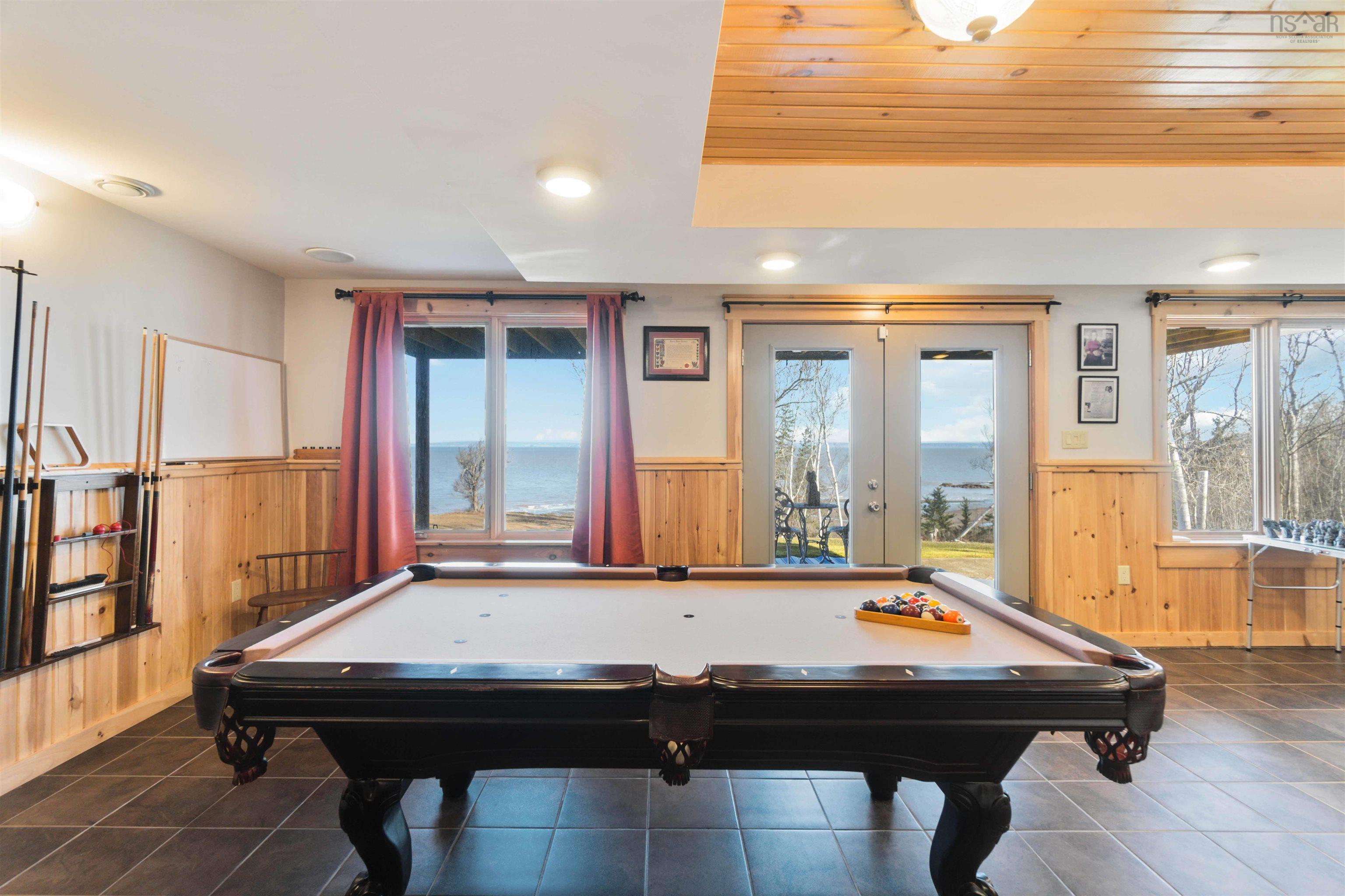 $799,900.00: 9 Karen Court, Cambridge