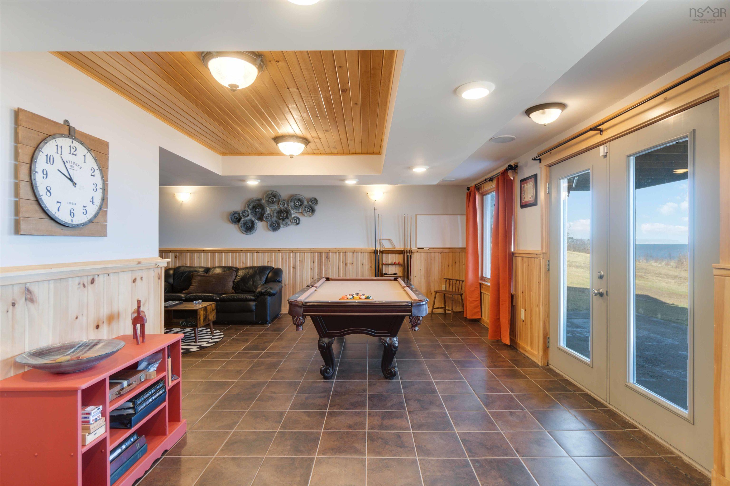 $799,900.00: 9 Karen Court, Cambridge