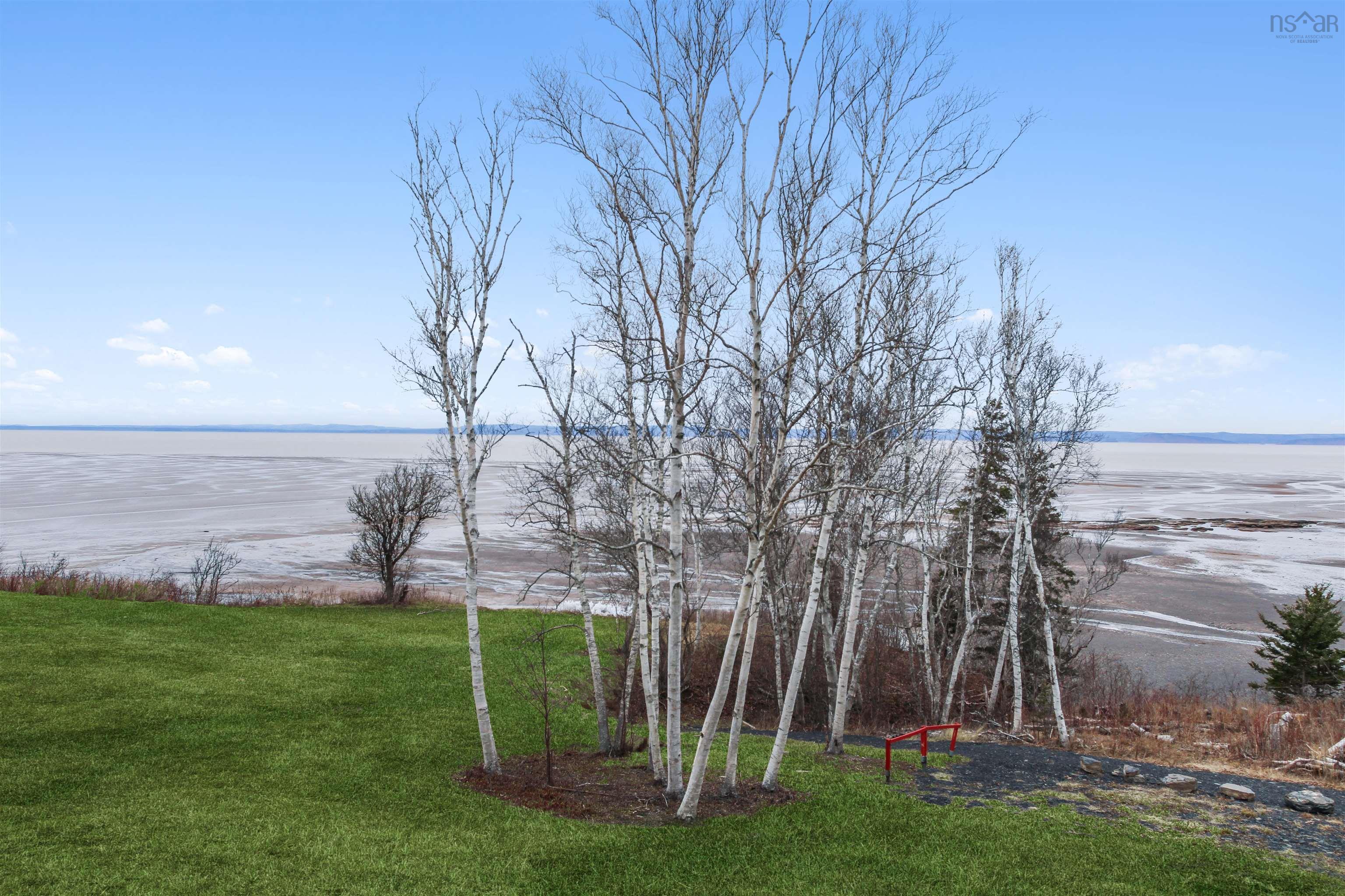 $799,900.00: 9 Karen Court, Cambridge