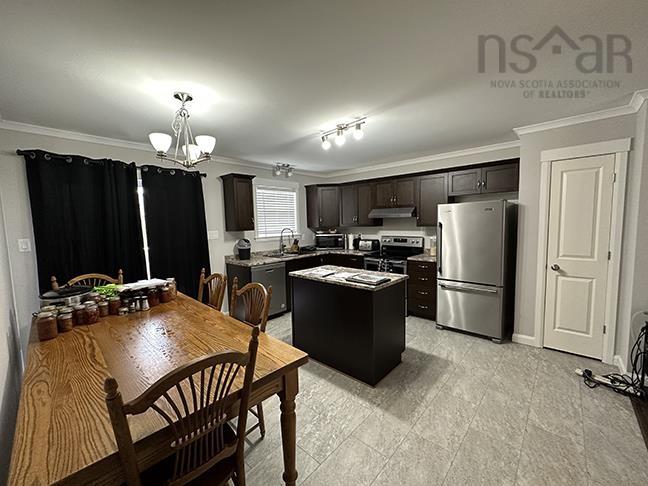 $369,000.00: 2 Doris Lane, Cleveland