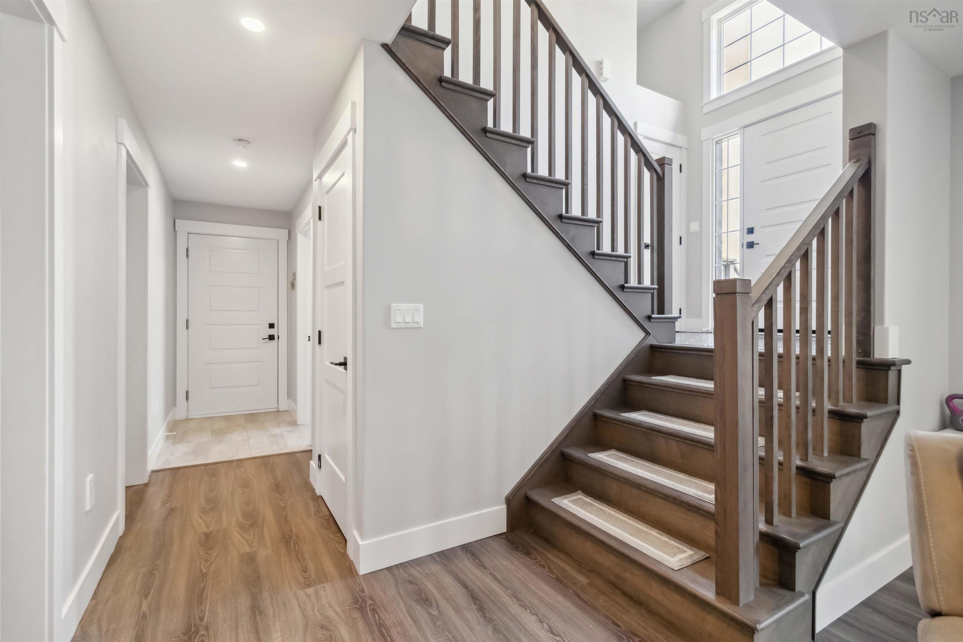 $739,900.00: 114 Oakwood Drive, Williamswood