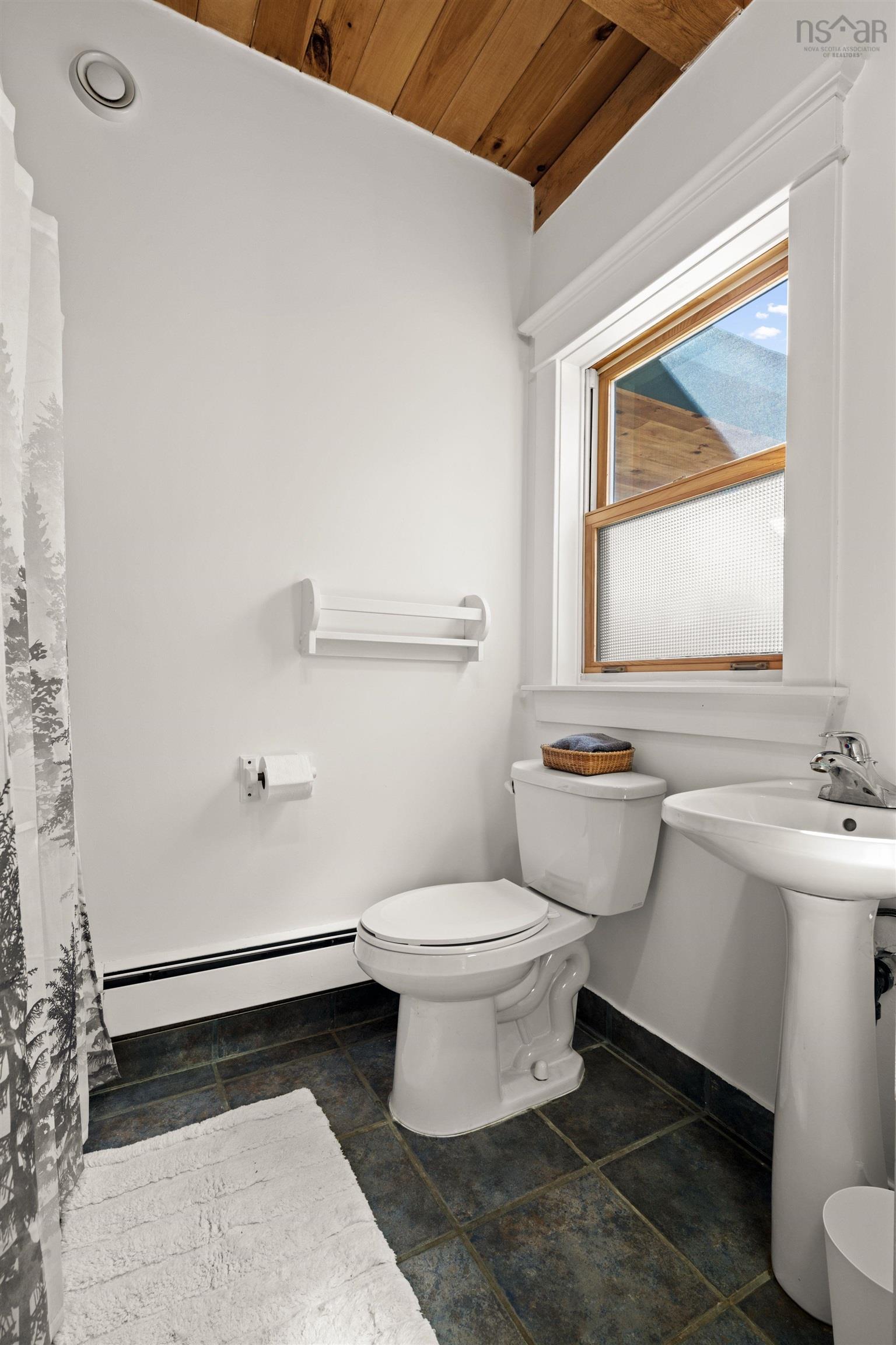 $635,000.00: 2241 Highway 332, Bayport