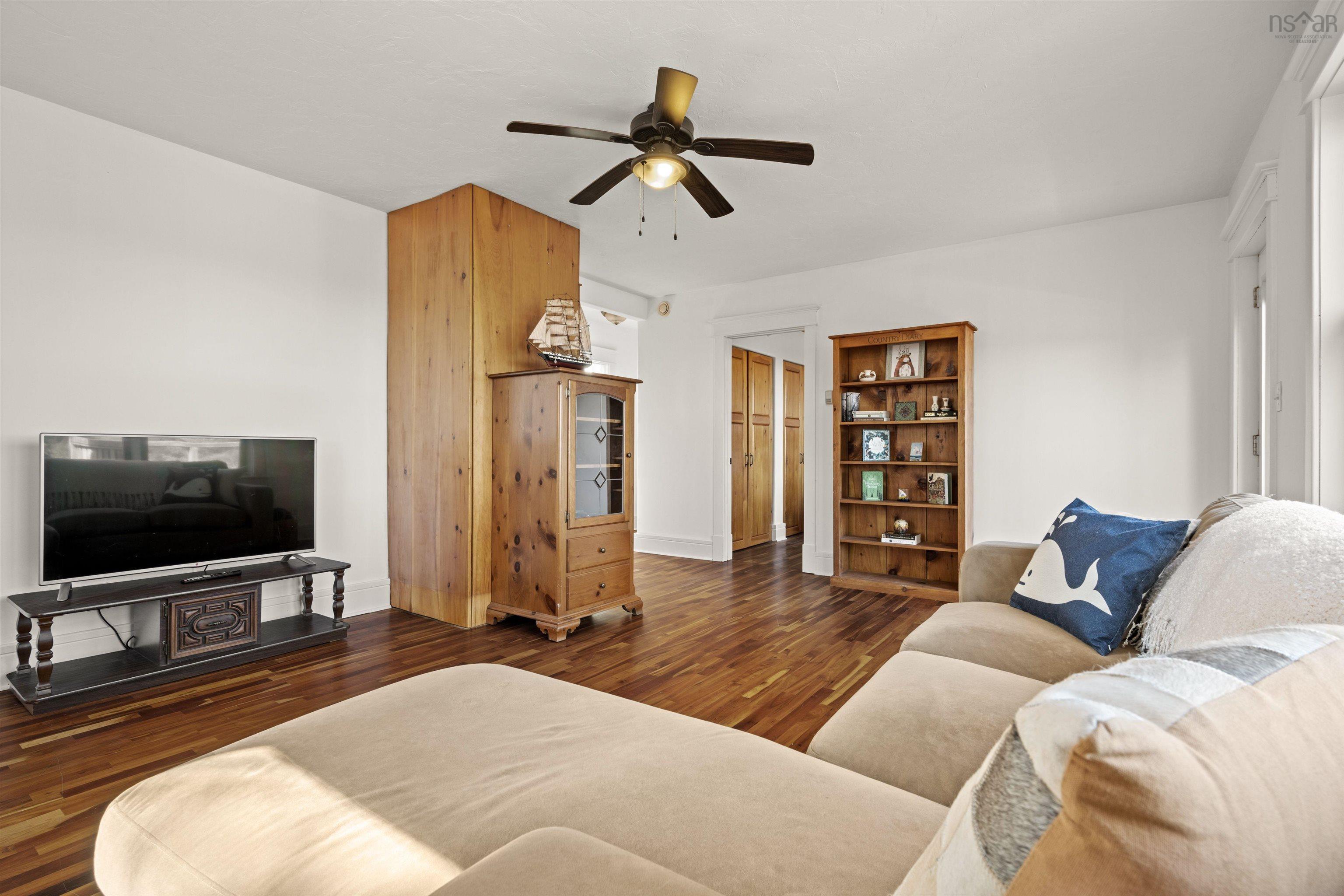 $635,000.00: 2241 Highway 332, Bayport