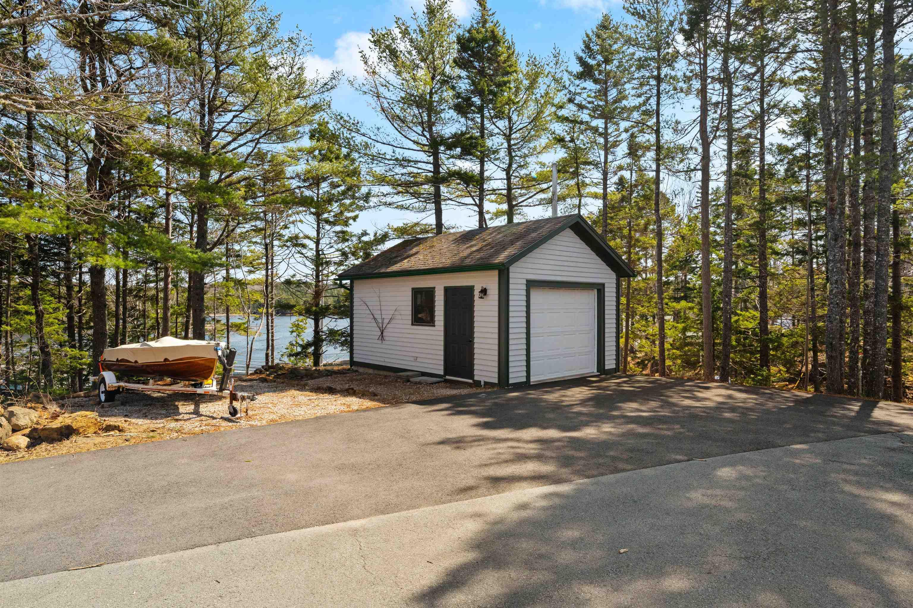 $635,000.00: 2241 Highway 332, Bayport