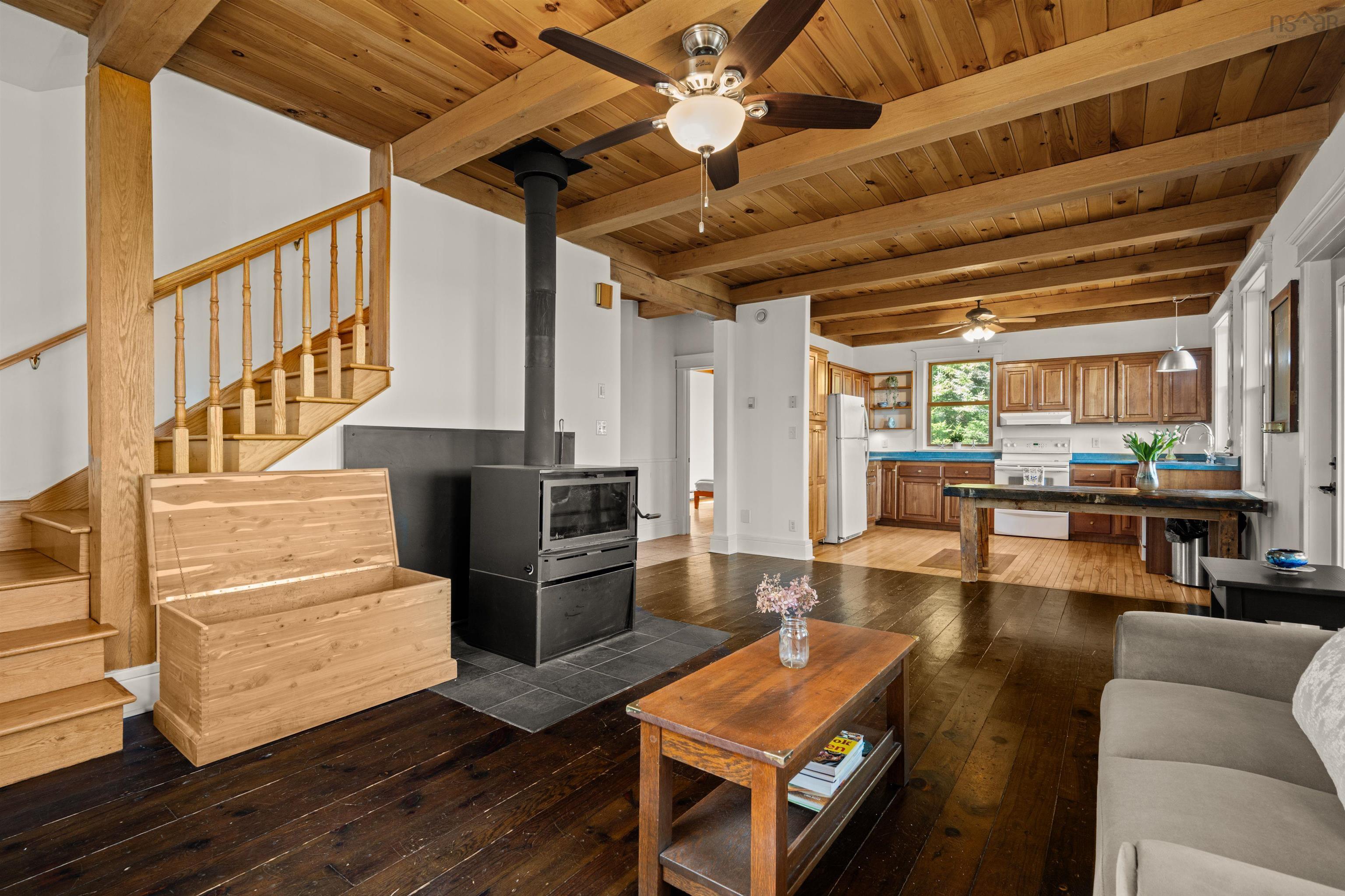 $635,000.00: 2241 Highway 332, Bayport