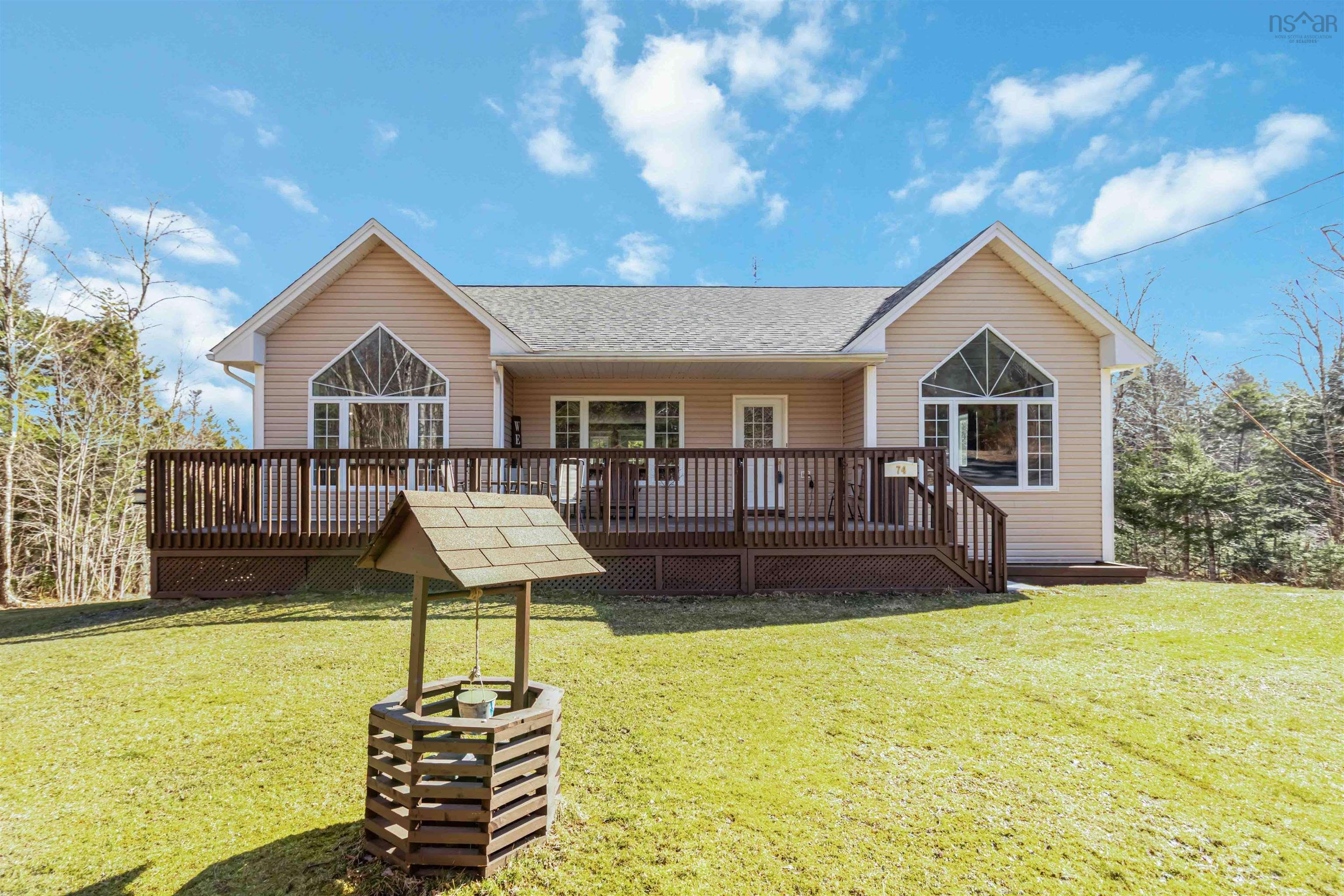 $699,900.00: 74 Deerhurst Lane, Beaver Bank