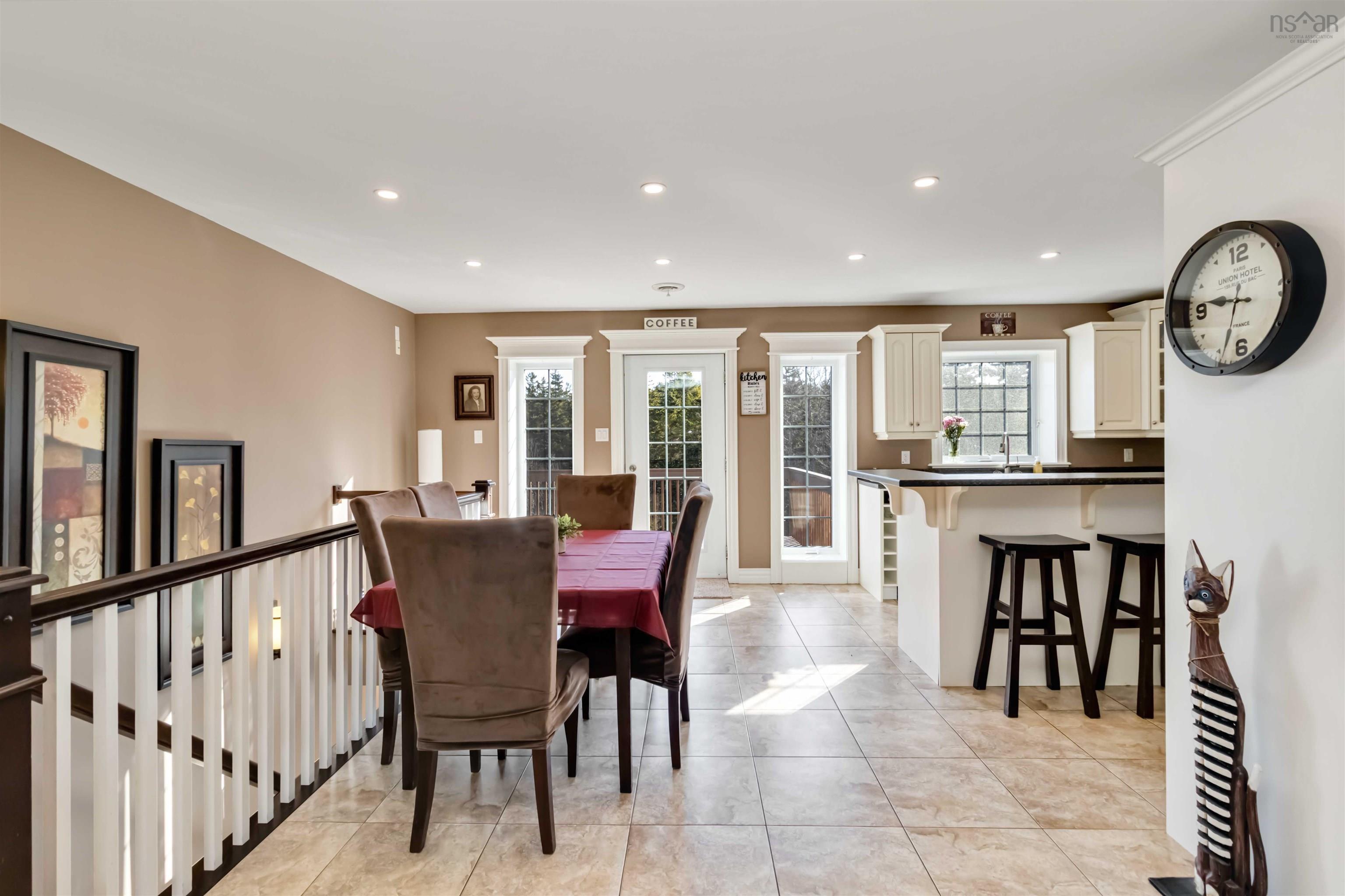 $699,900.00: 74 Deerhurst Lane, Beaver Bank