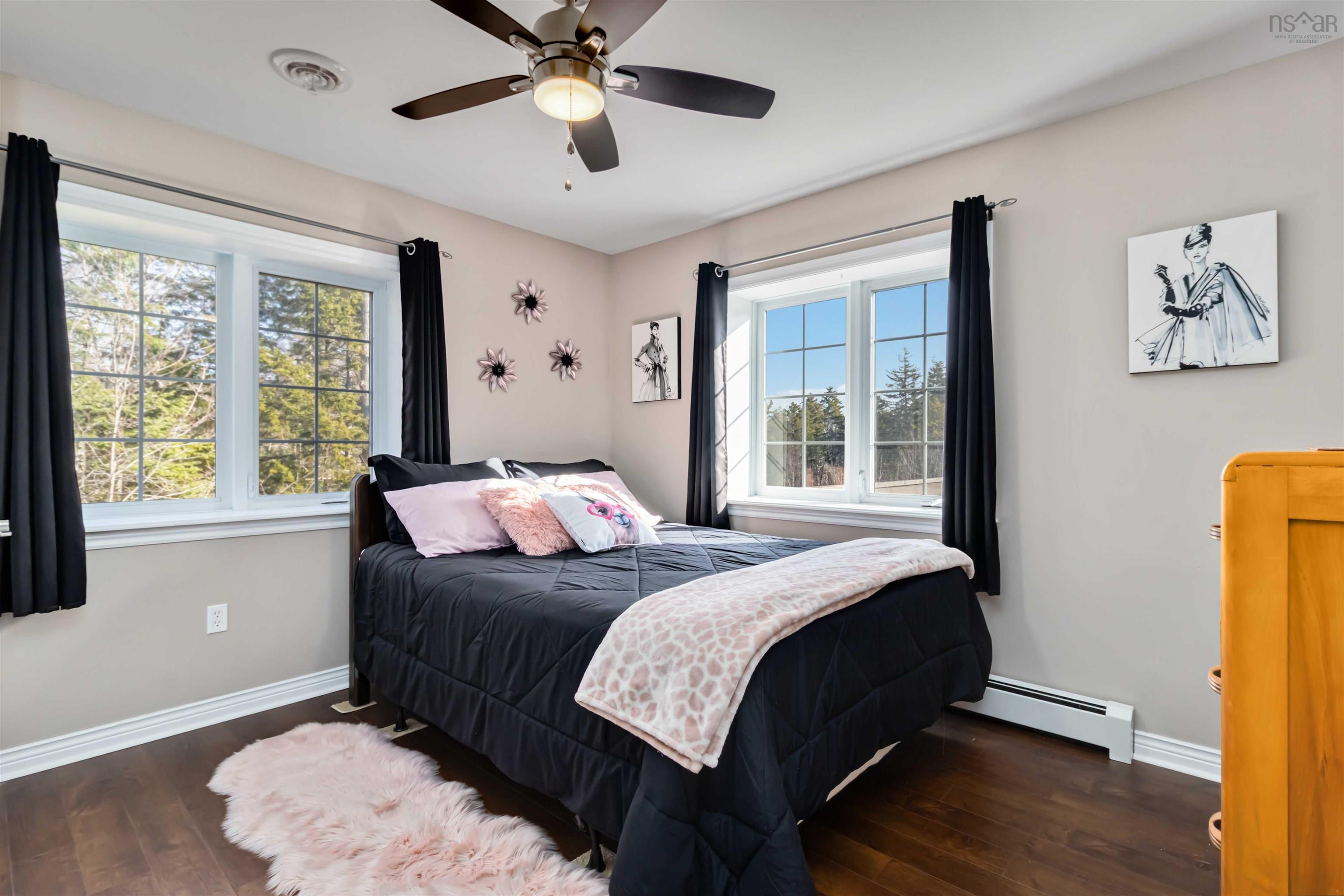 $699,900.00: 74 Deerhurst Lane, Beaver Bank