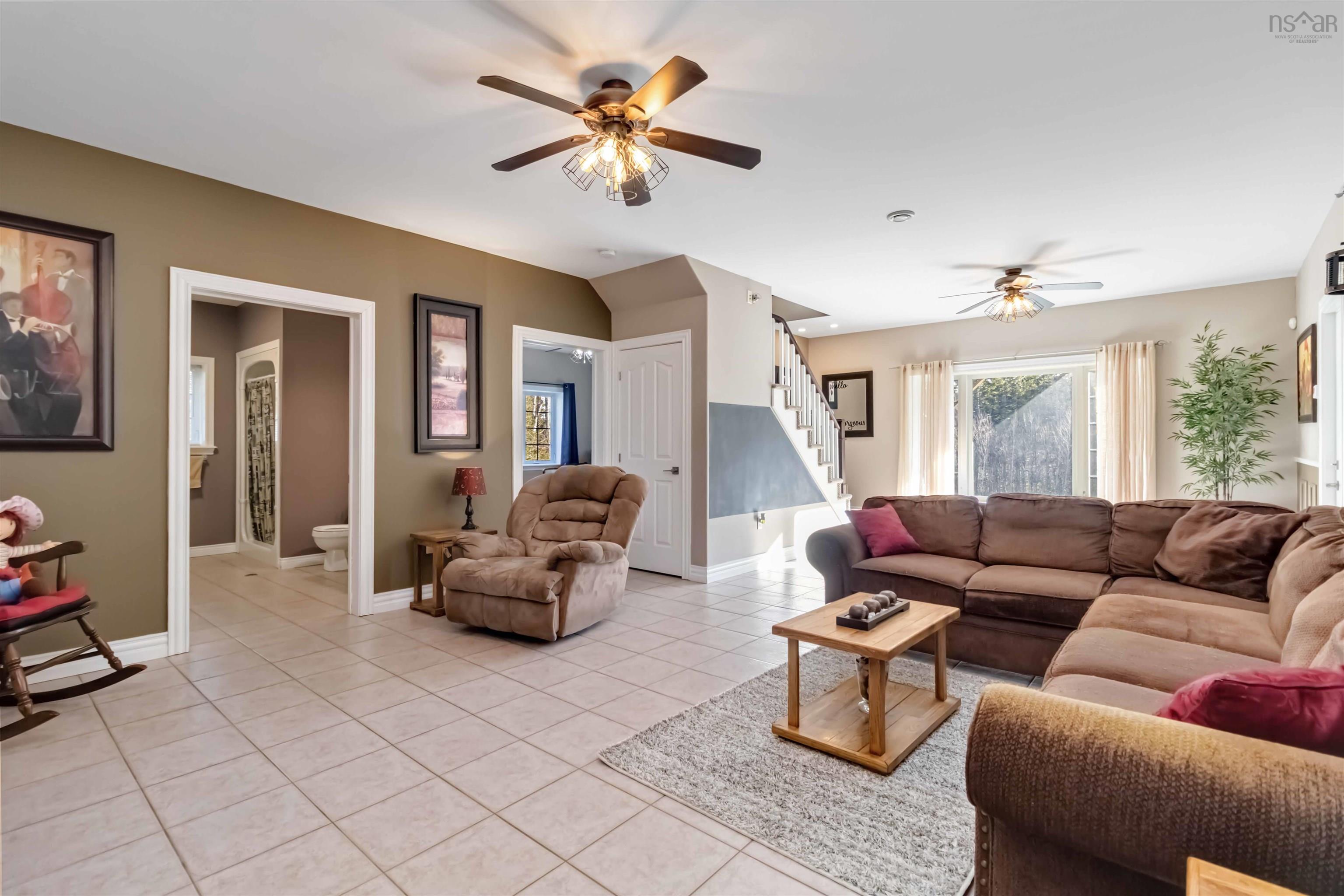 $699,900.00: 74 Deerhurst Lane, Beaver Bank