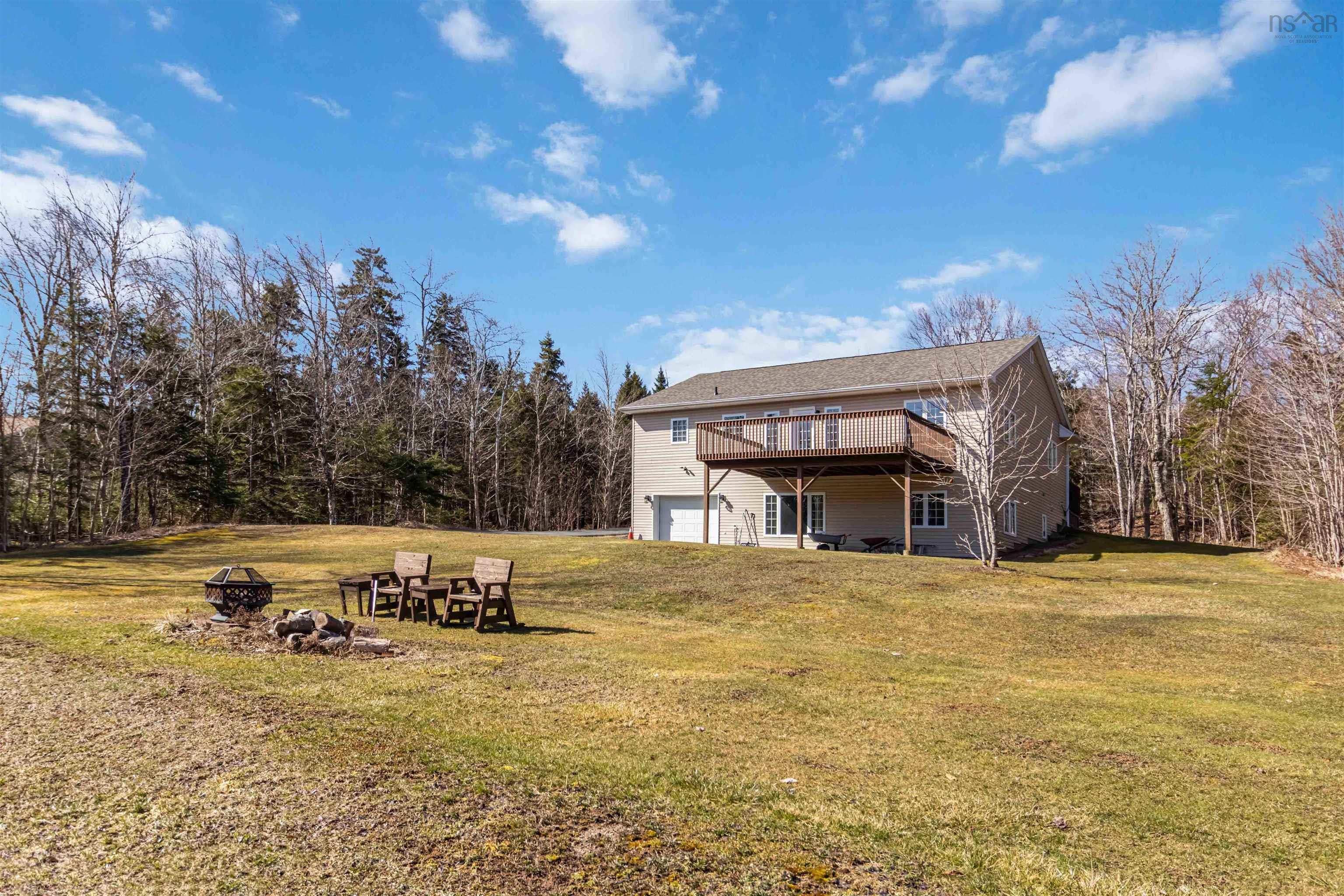$699,900.00: 74 Deerhurst Lane, Beaver Bank