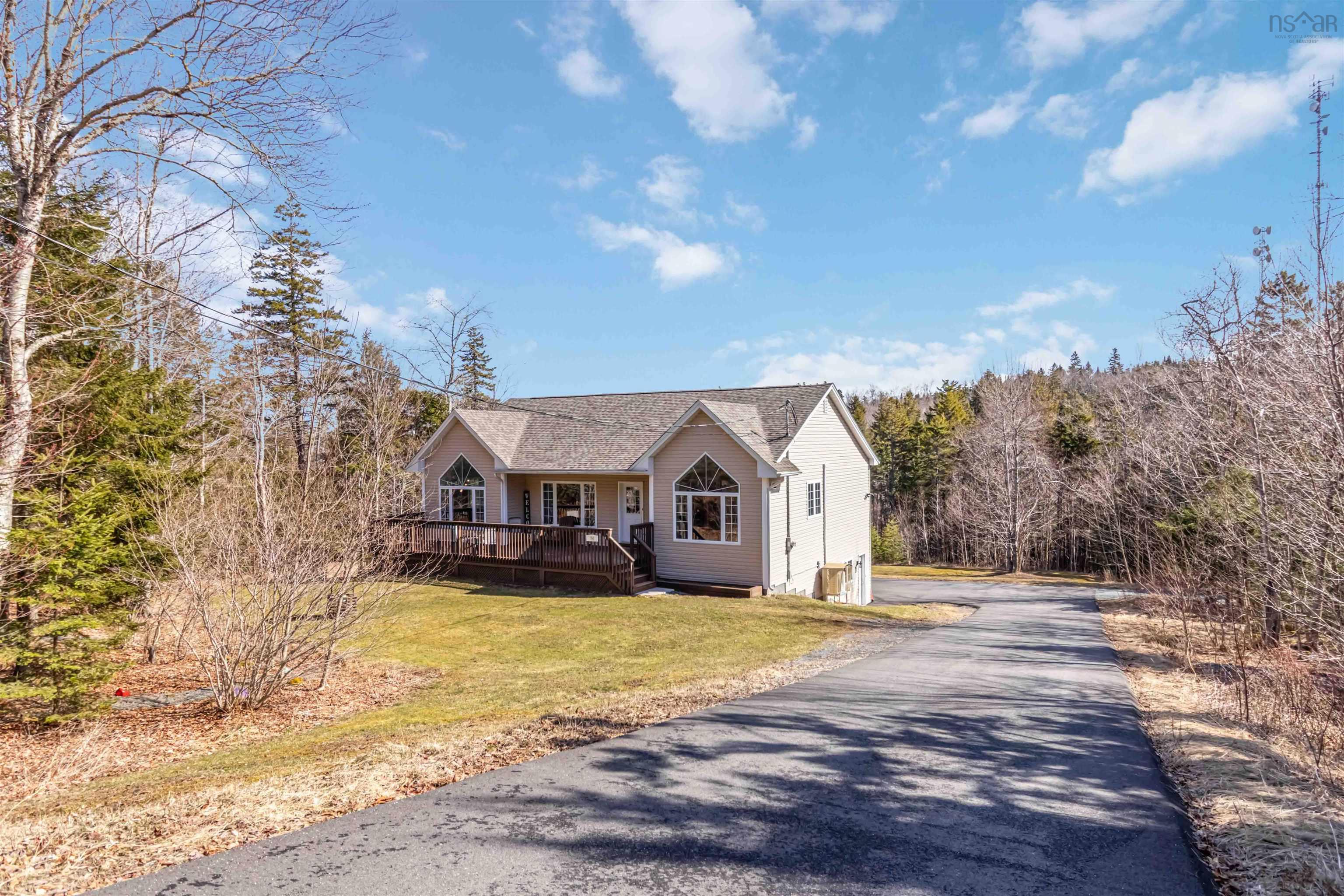 $699,900.00: 74 Deerhurst Lane, Beaver Bank