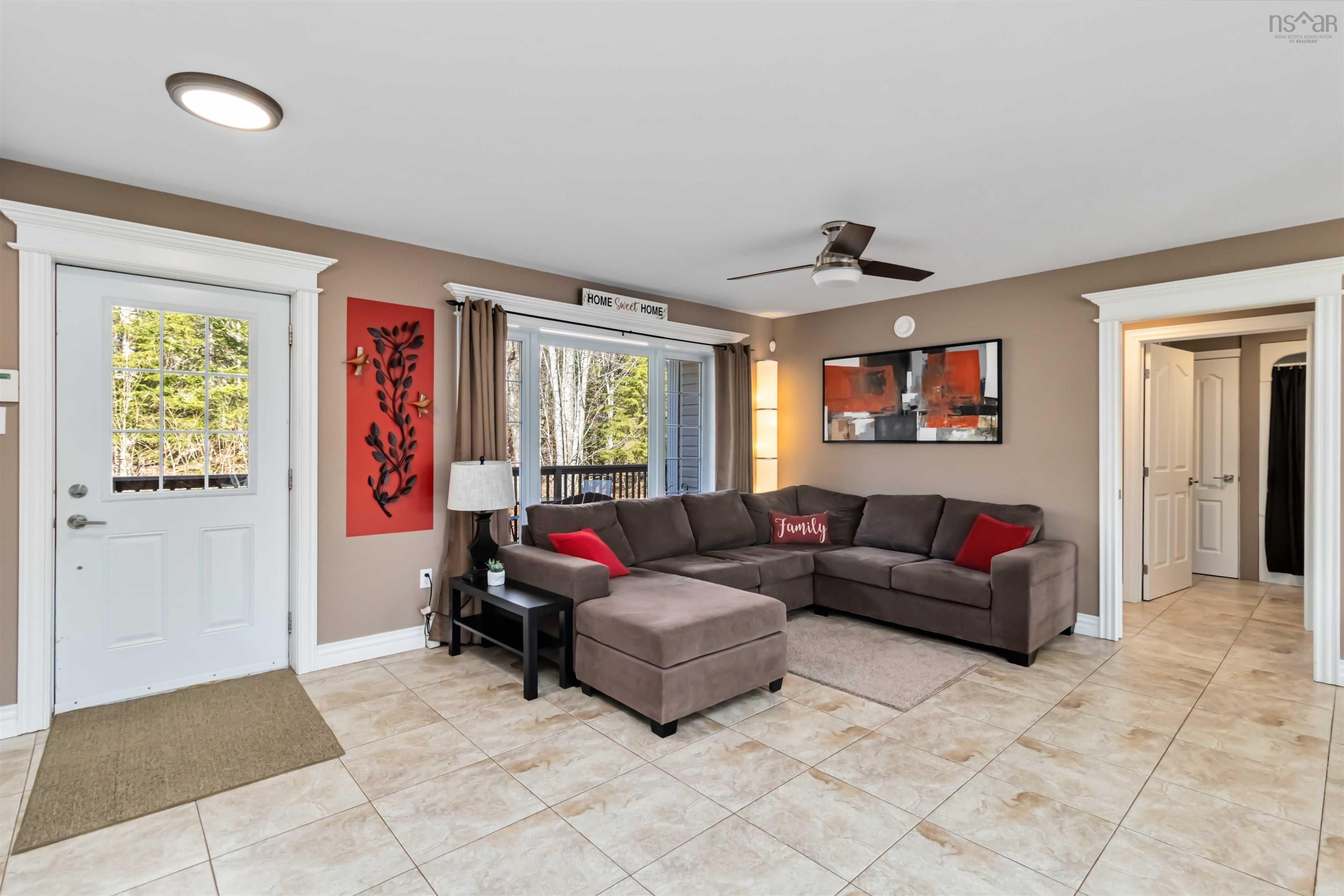 $699,900.00: 74 Deerhurst Lane, Beaver Bank
