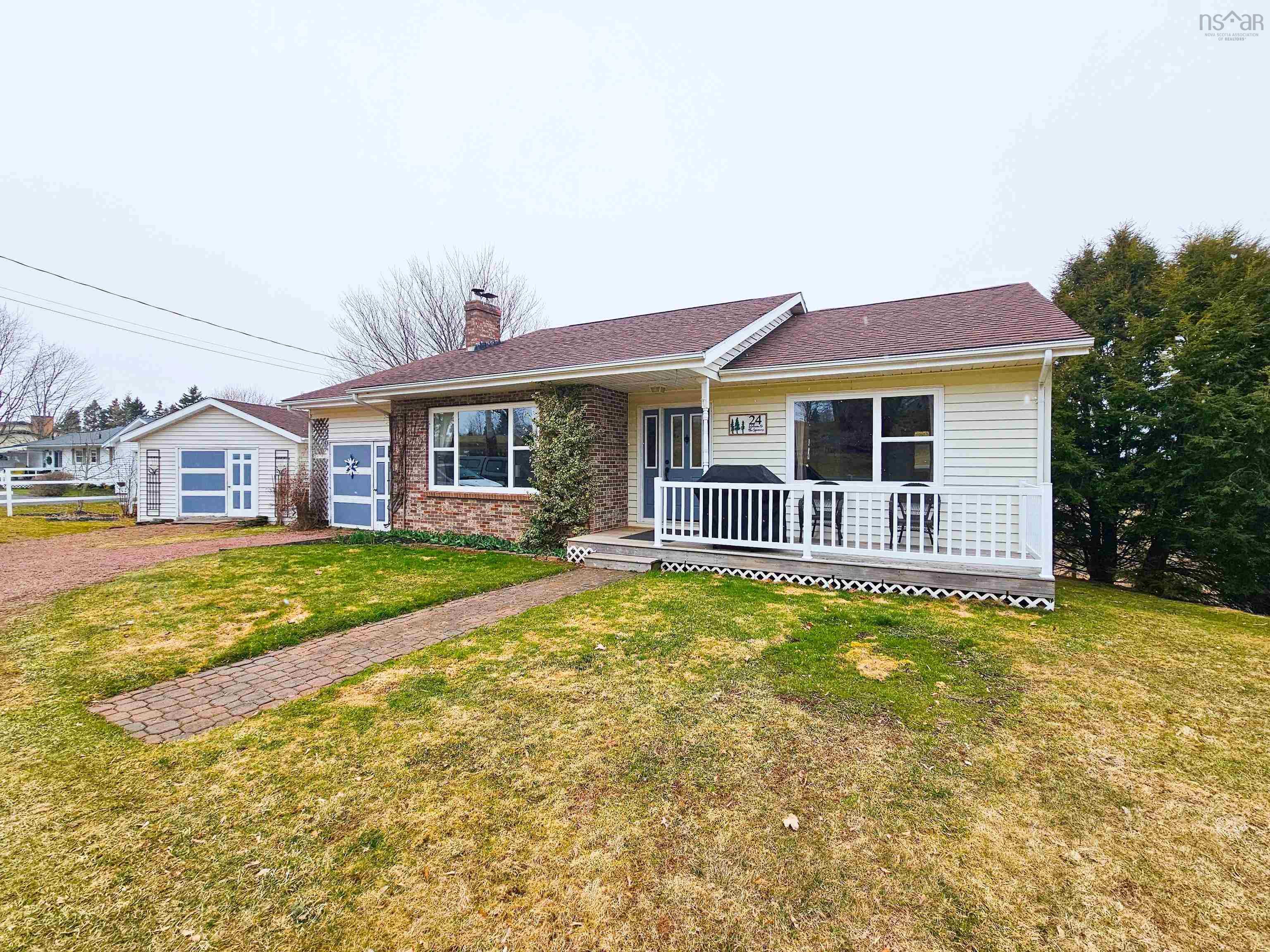 $450,000.00: 24 Carriage Lane, Lower Truro