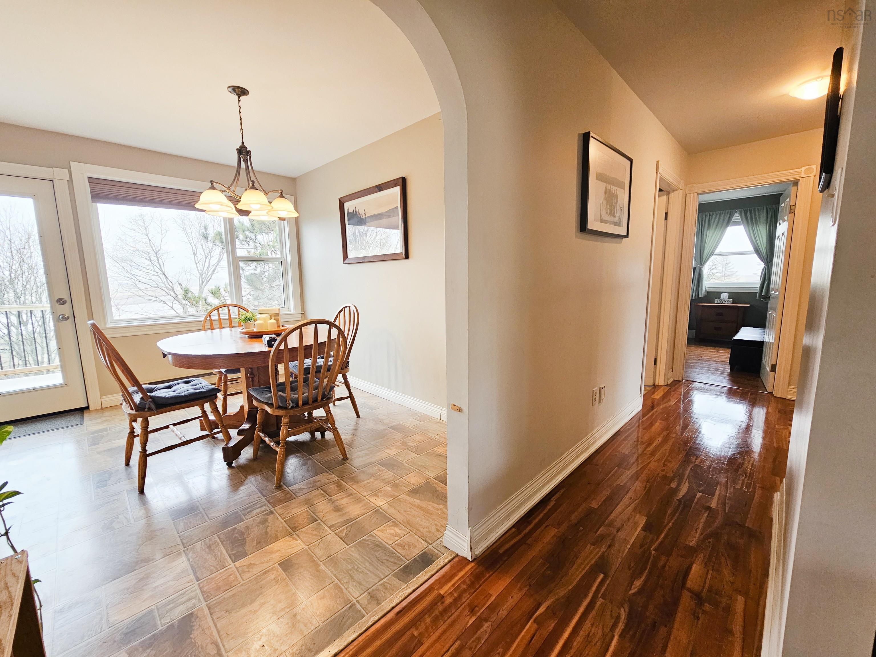 $450,000.00: 24 Carriage Lane, Lower Truro