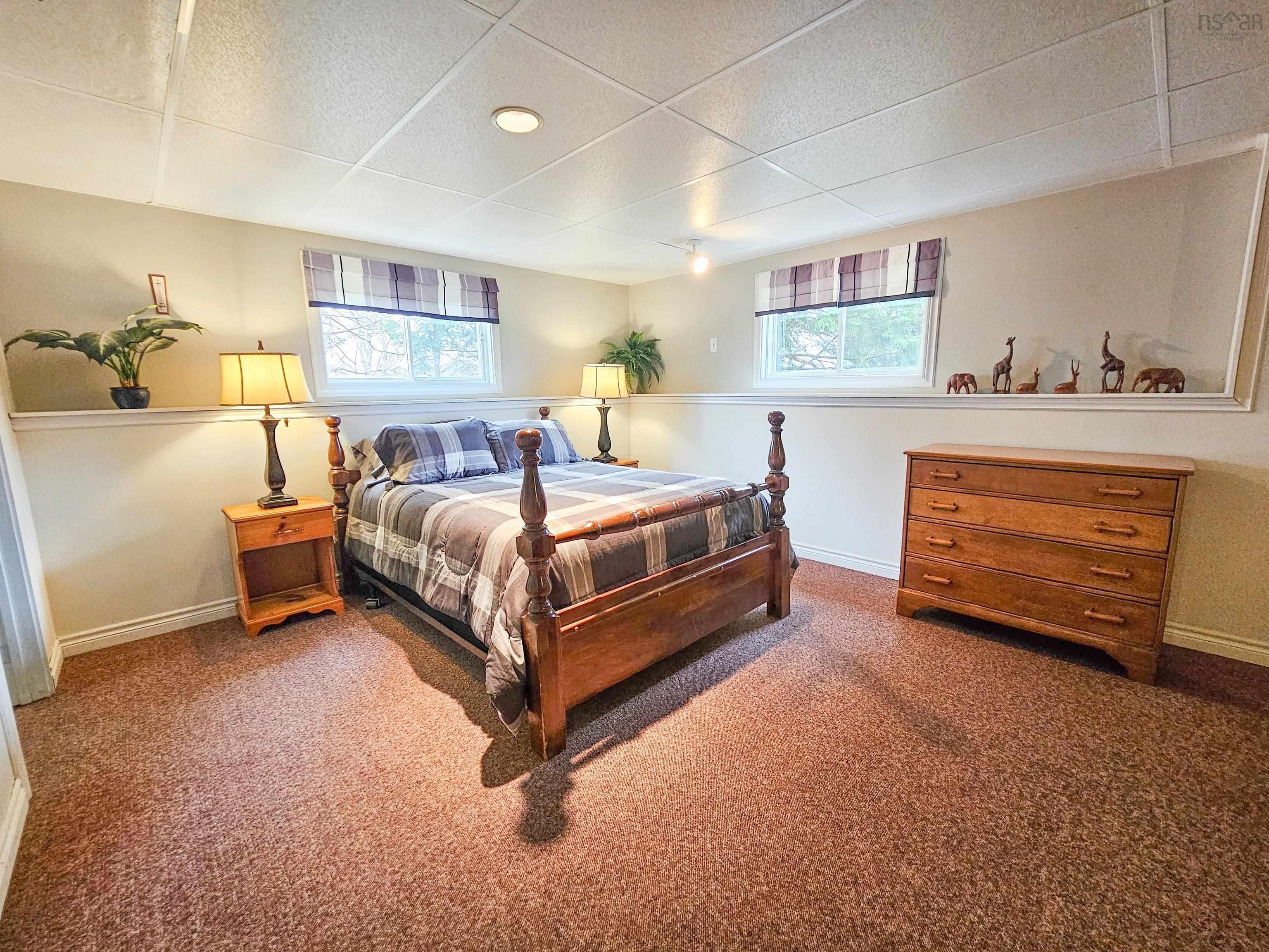 $450,000.00: 24 Carriage Lane, Lower Truro